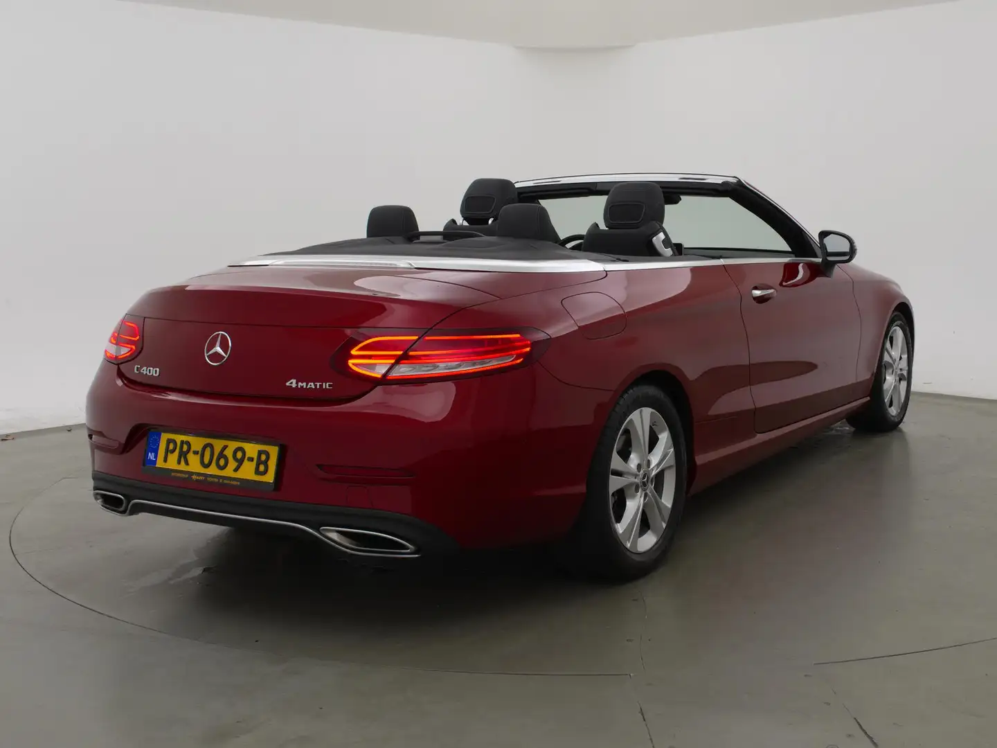 Mercedes-Benz C 400 Cabriolet 4MATIC V6 334 PK AUT9 + DISTRONIC+ / STO Red - 2