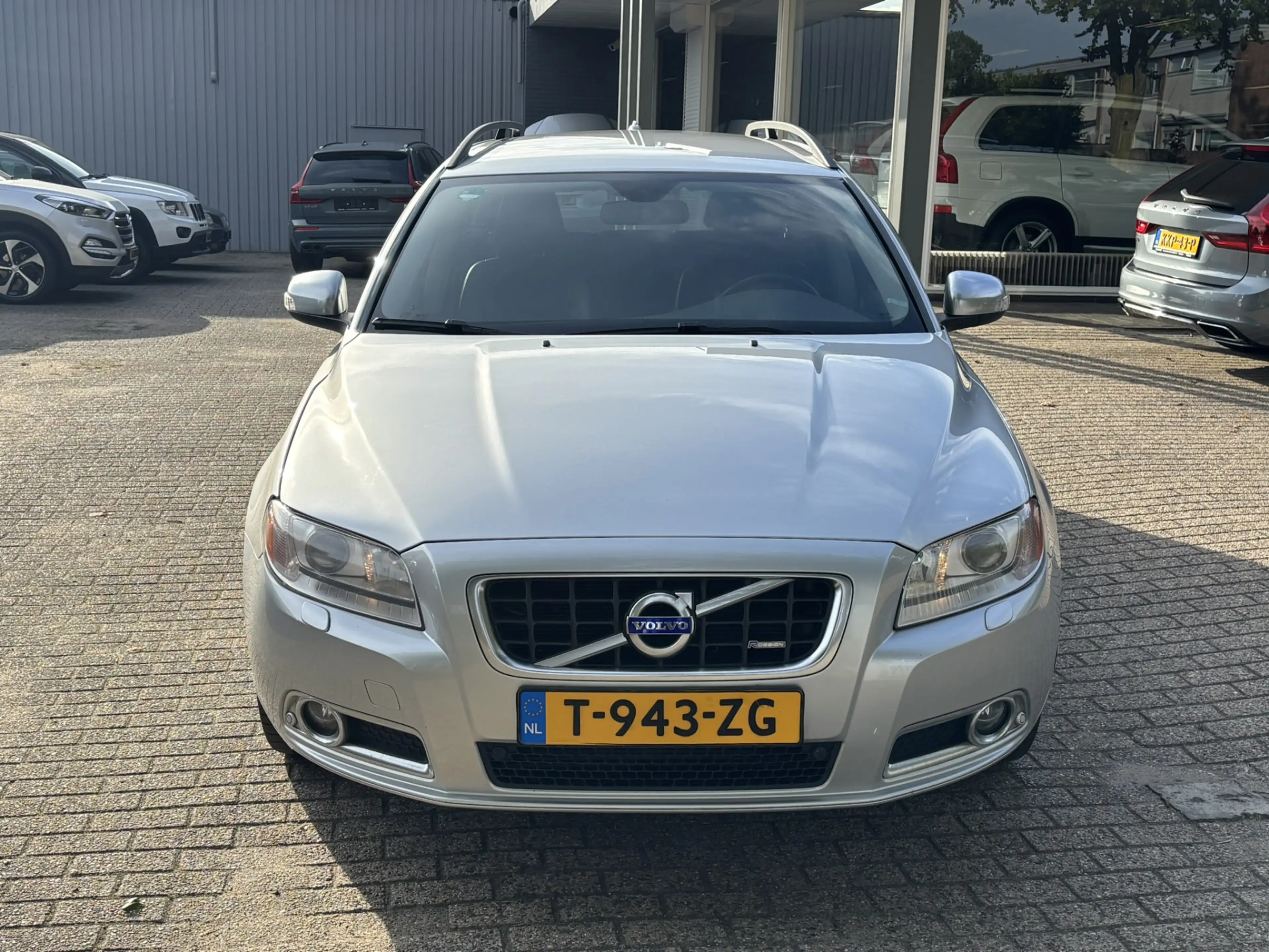 Volvo V70 2.5FT 231pk R-Design vijf cilinder Xenon — photo 7