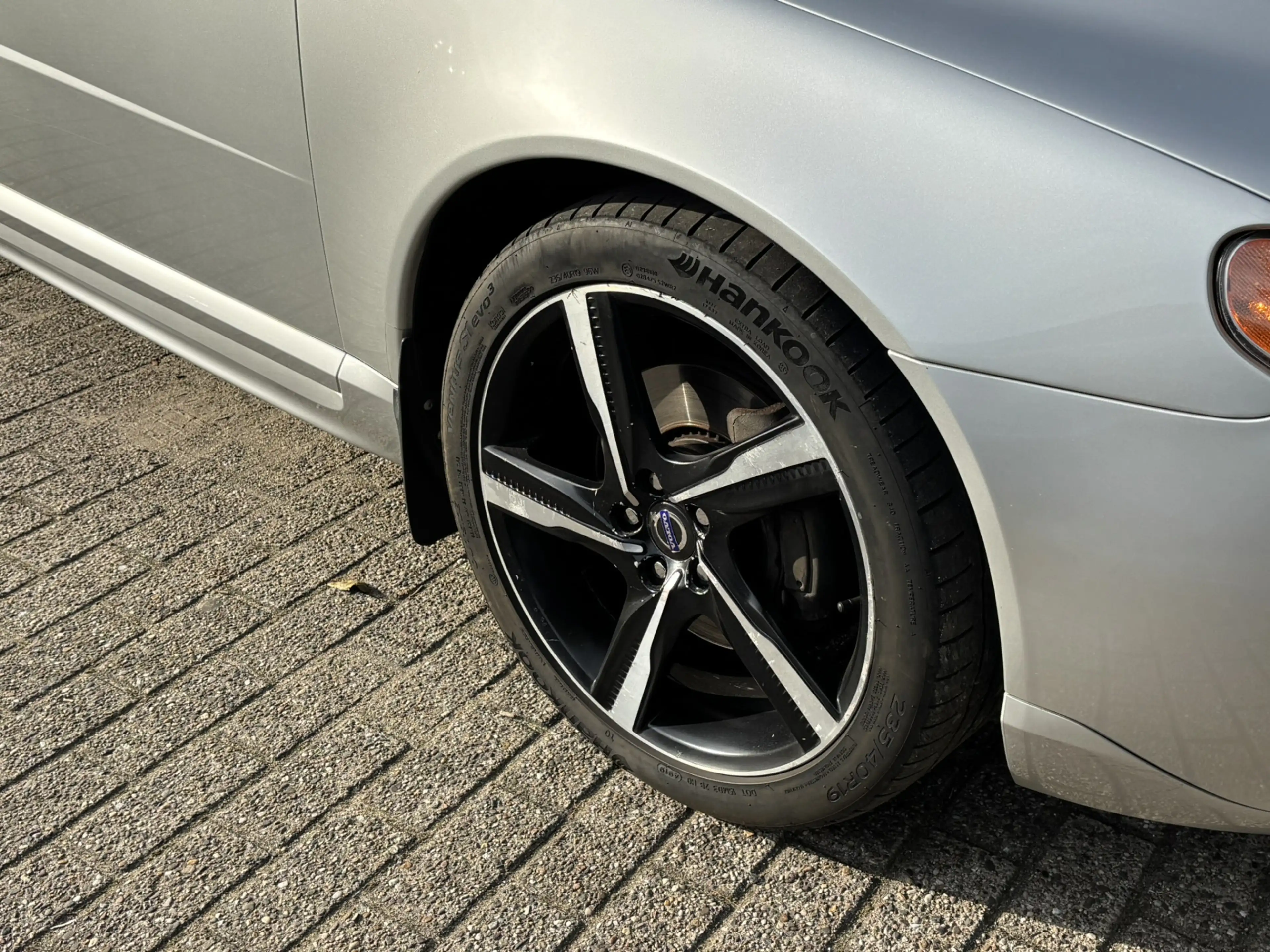 Volvo V70 2.5FT 231pk R-Design vijf cilinder Xenon — photo 9