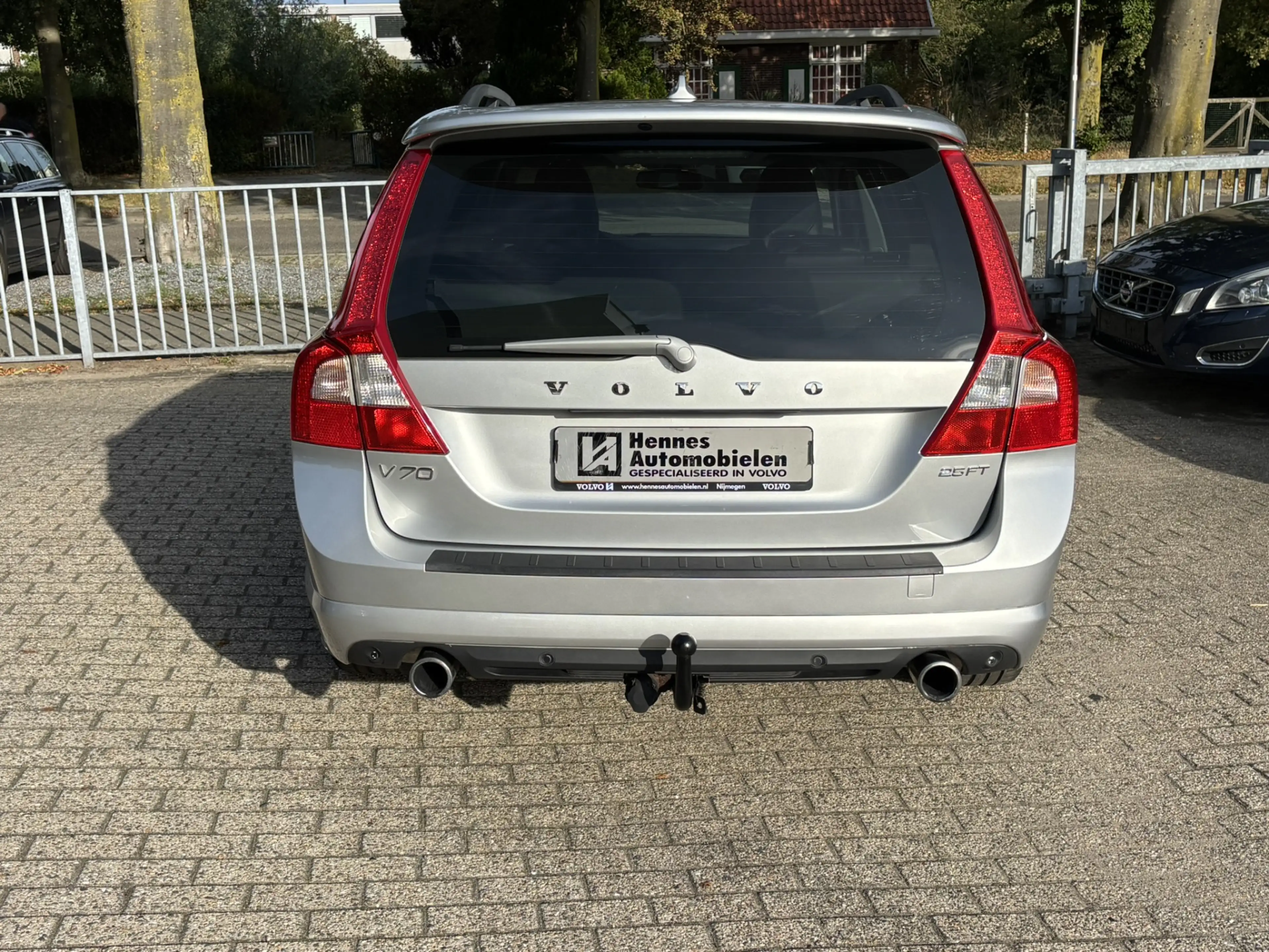 Volvo V70 2.5FT 231pk R-Design vijf cilinder Xenon — photo 5