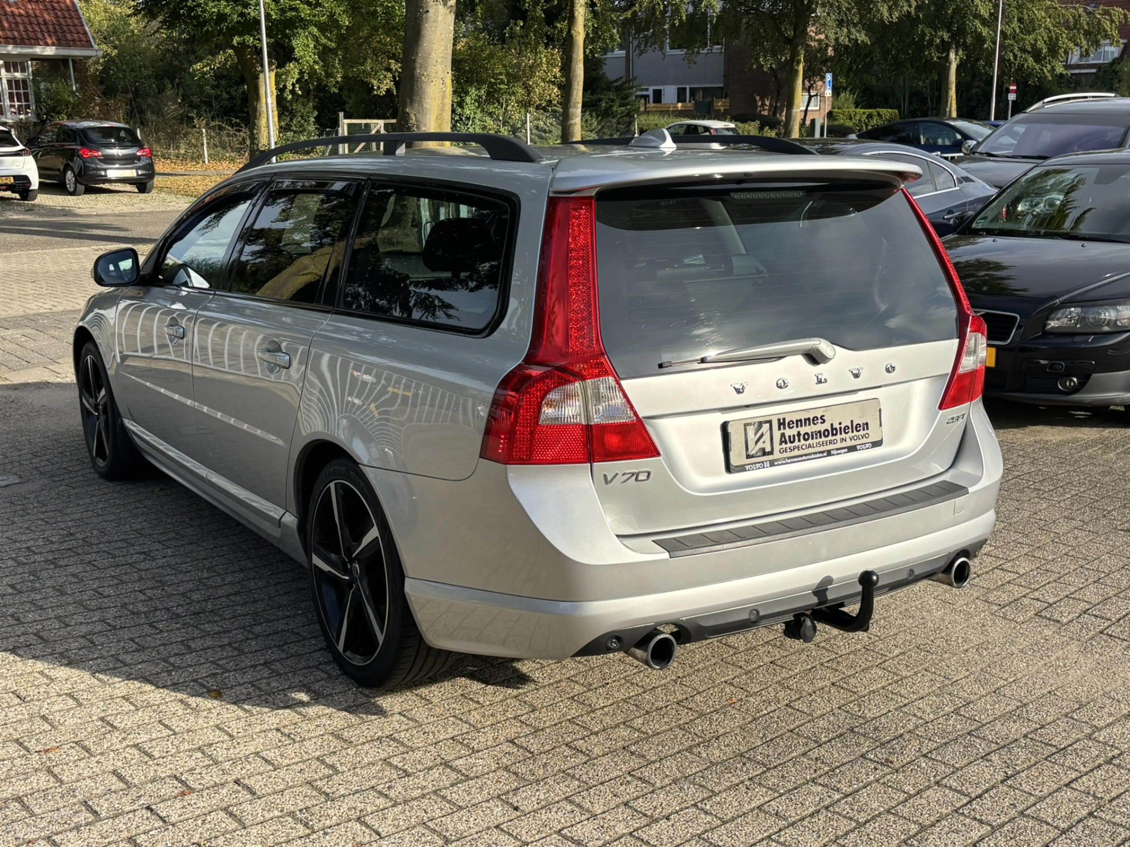 Volvo V70 2.5FT 231pk R-Design vijf cilinder Xenon — photo 3