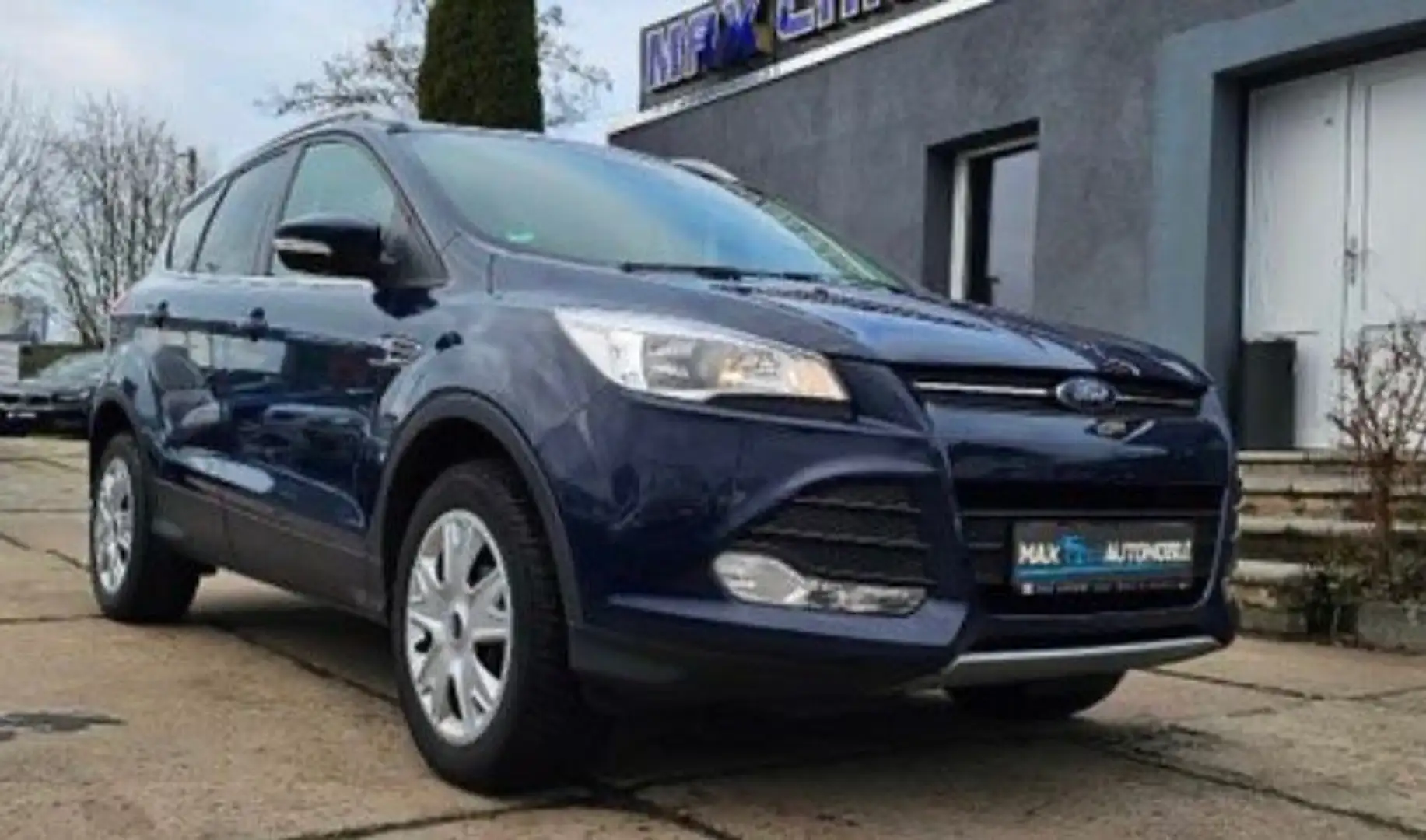 Ford Kuga Trend Blau - 2