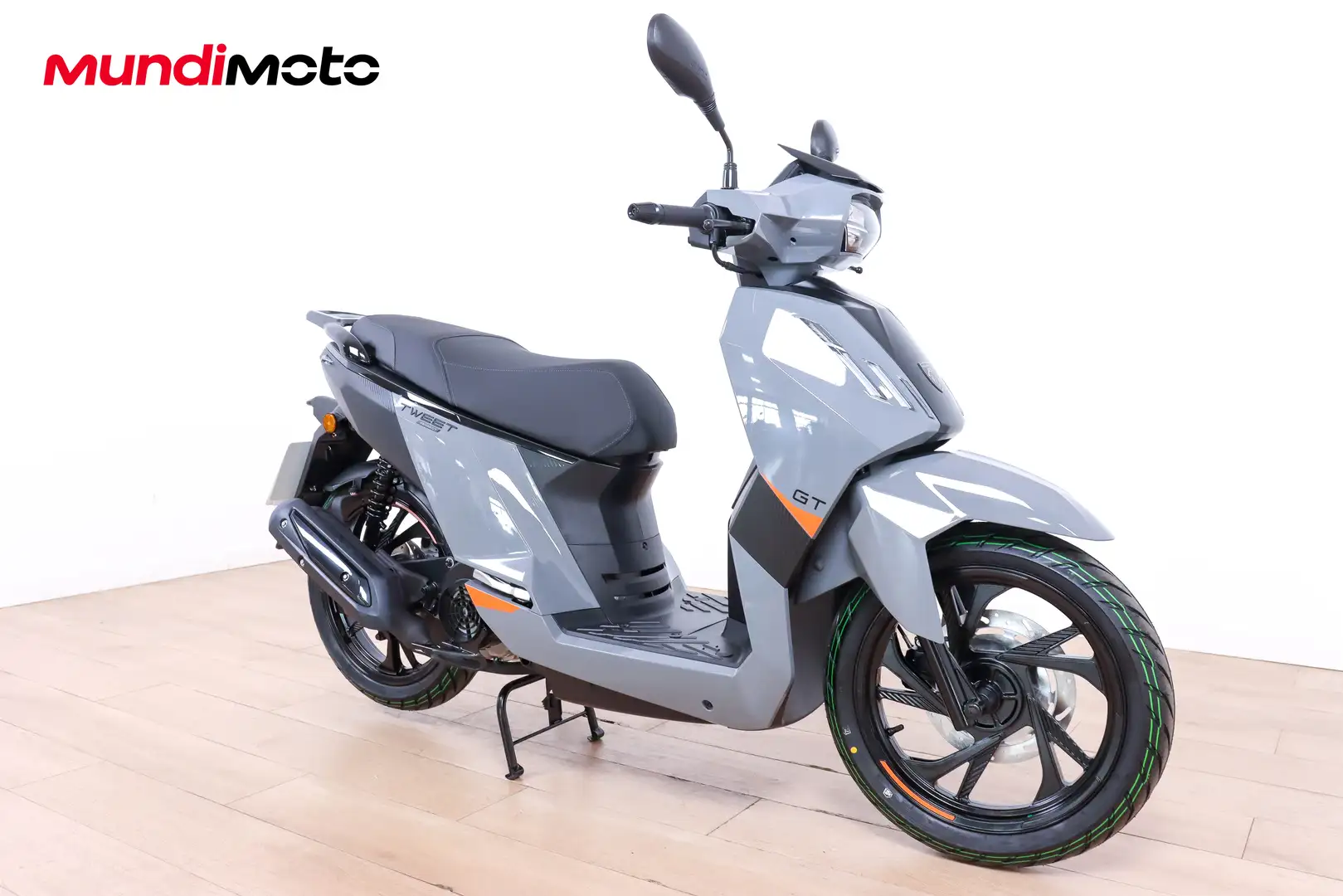 Peugeot Tweet - 2
