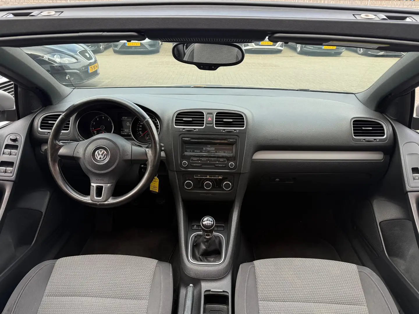 Volkswagen Golf Cabriolet 1.4 TSI Comfortline Airco Cruise PDC Szürke - 2