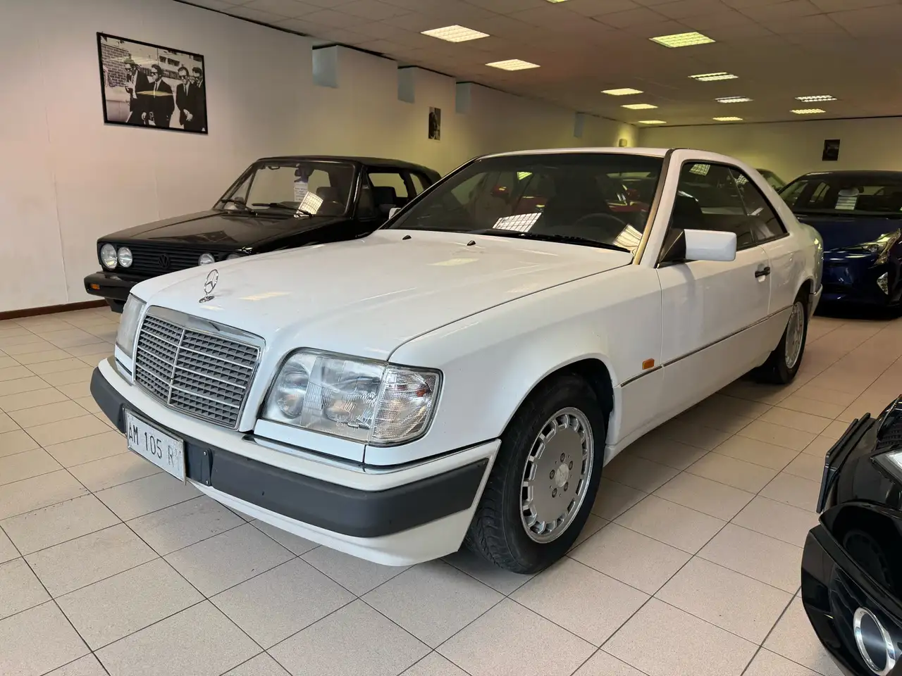 Mercedes-Benz E 200 E Coupe 200 CE, foto 3