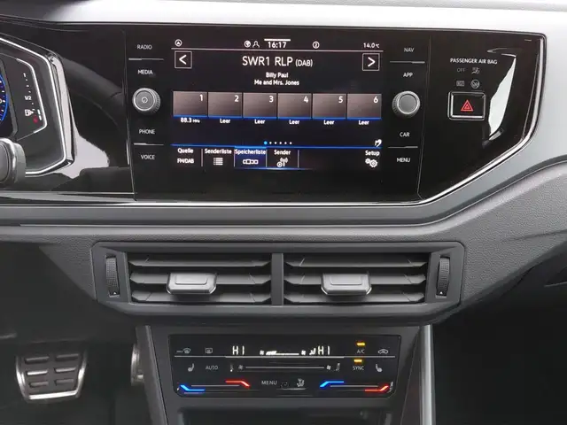 Volkswagen Polo view 13