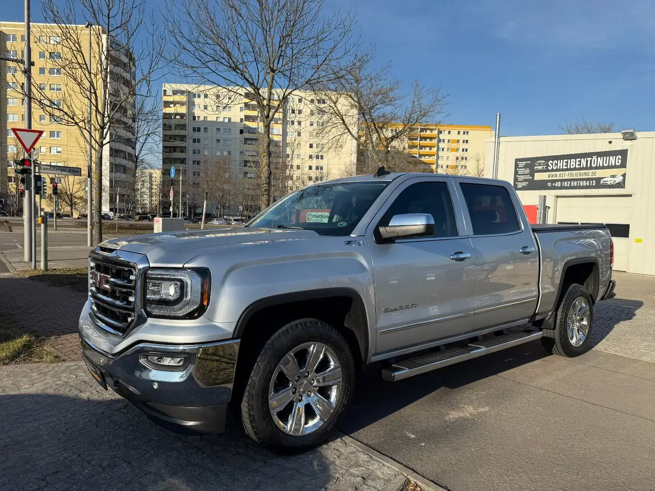 GMC Sierra