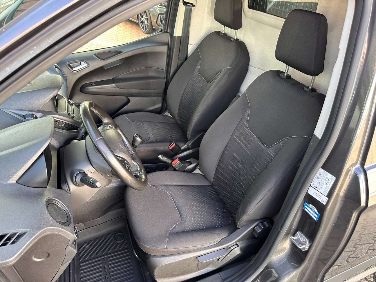 Ford Transit Courier