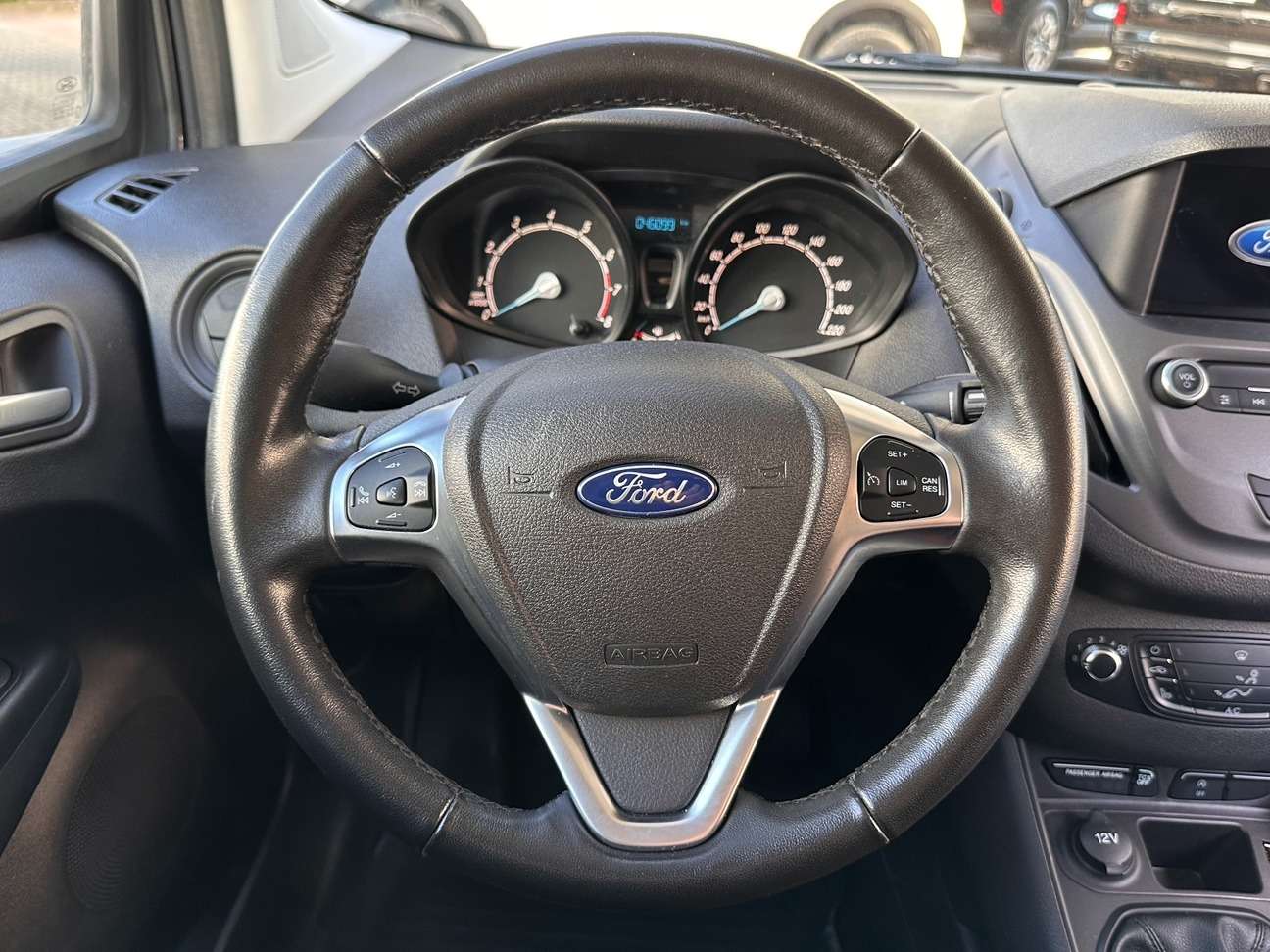Ford Transit Courier
