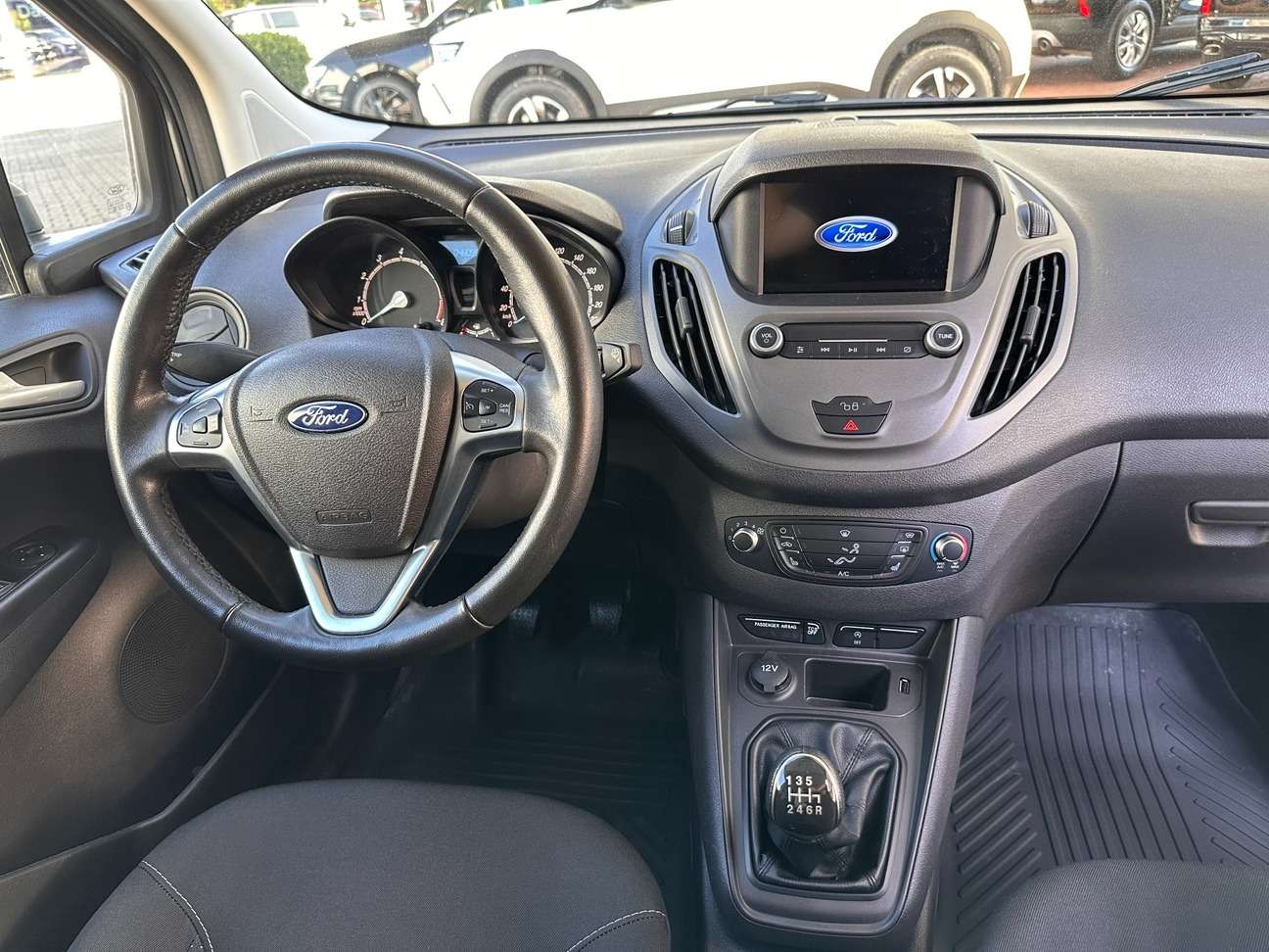 Ford Transit Courier