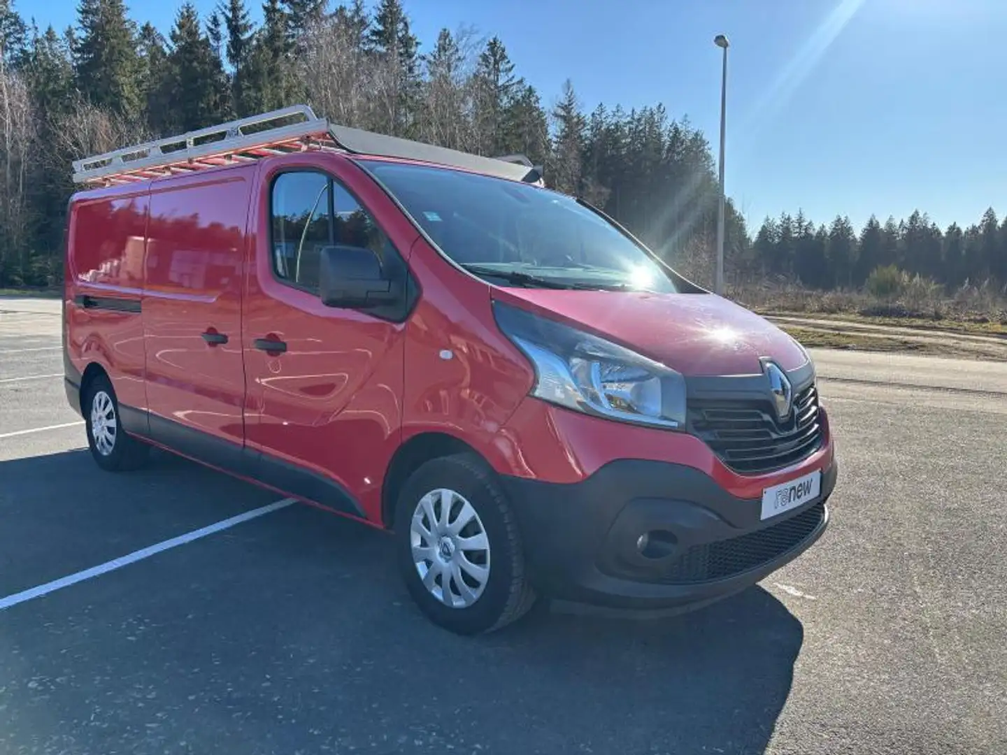 Renault Trafic L2H1 Grand Confort 145 cv Rojo - 1