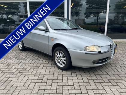 Alfa Romeo 147 1.6 T.Spark Edizione Esclusiva Leer / Clima /  Tre