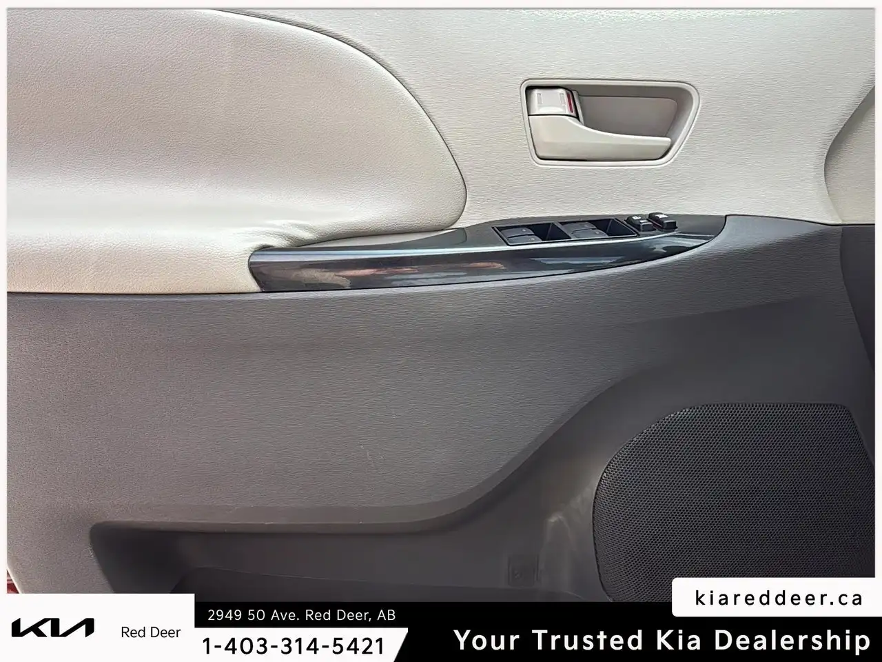 Toyota Sienna fotografie Toyota Sienna