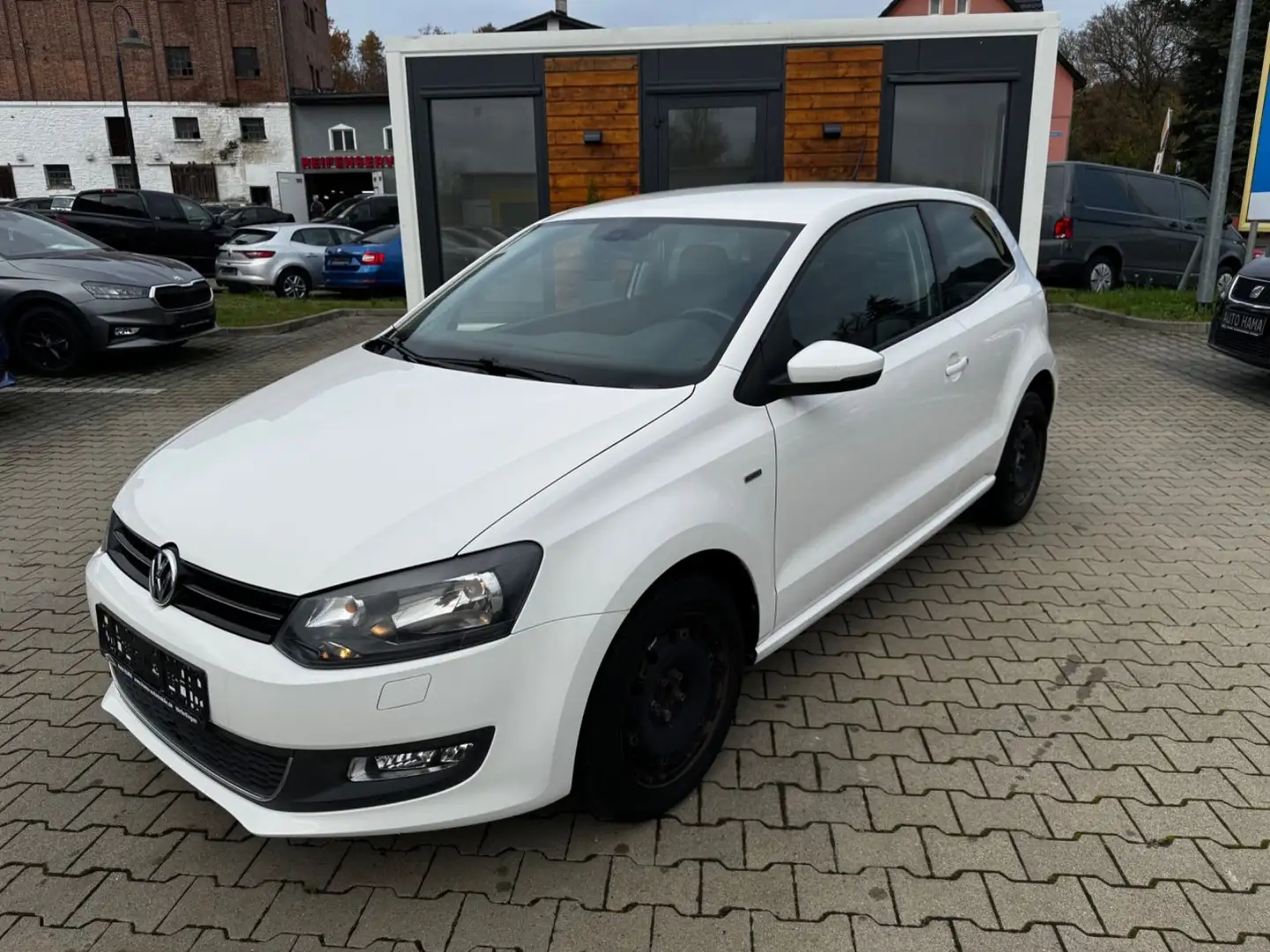 Volkswagen Polo 1.2 Life *SHZ*TEMP*KLIMAAUT*STK NEU* Weiß - 1