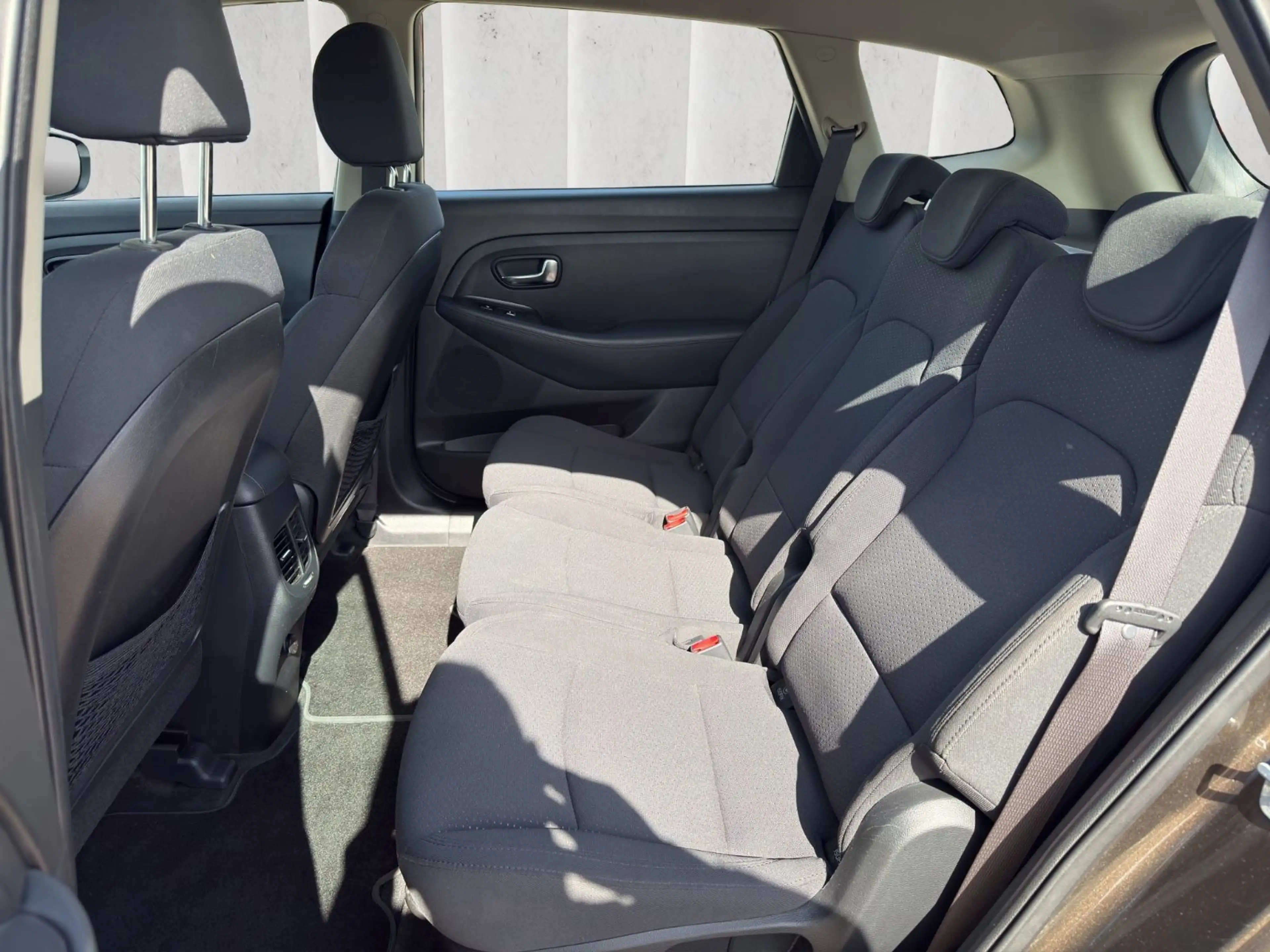 Kia Carens Edition 7 — photo 12
