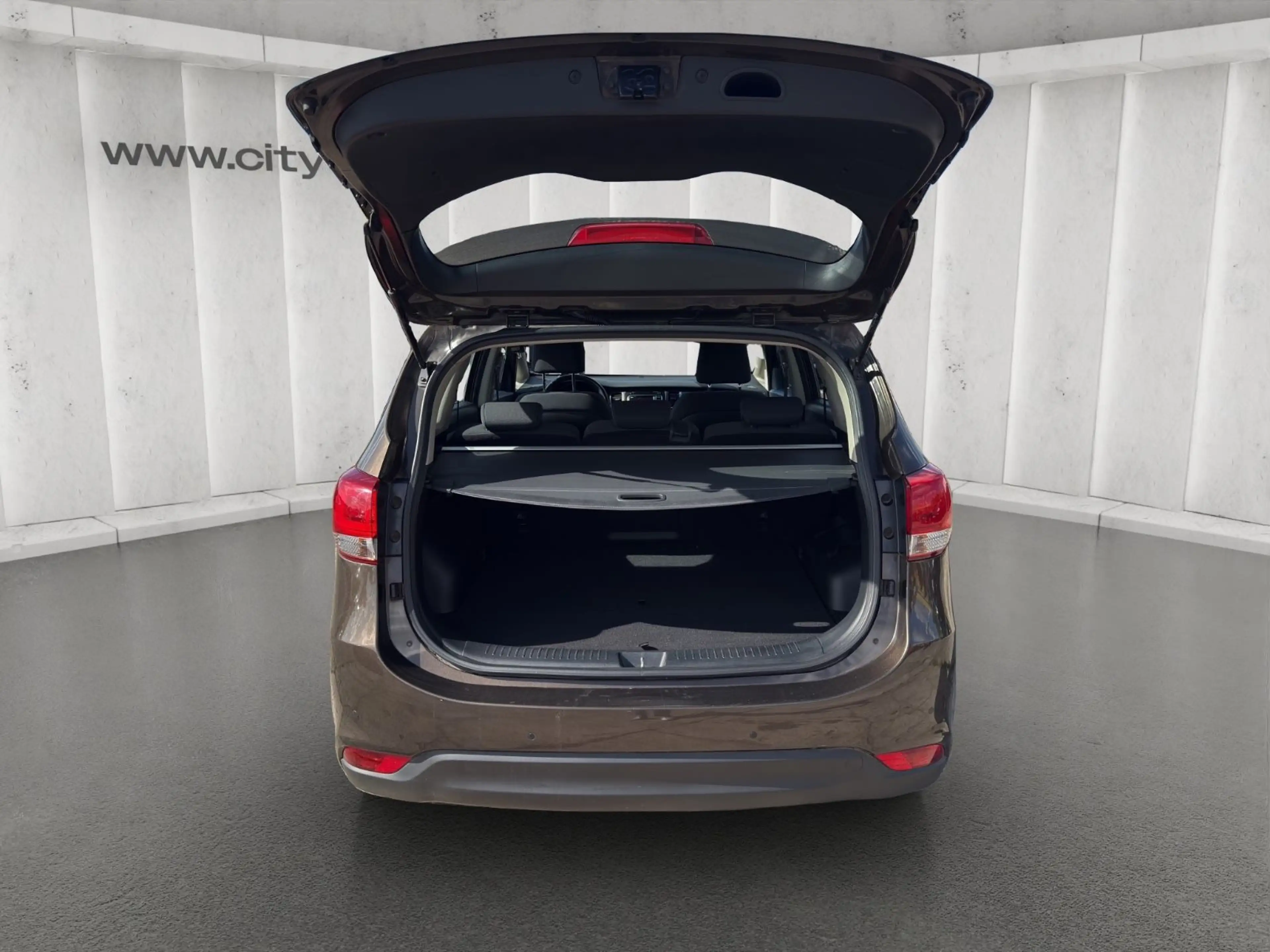 Kia Carens Edition 7 — photo 9
