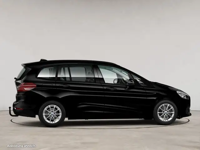 BMW 2 Series view 8