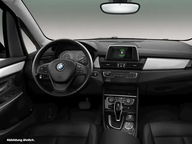 BMW 2 Series view 4