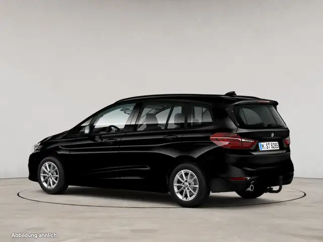 BMW 2 Series view 6