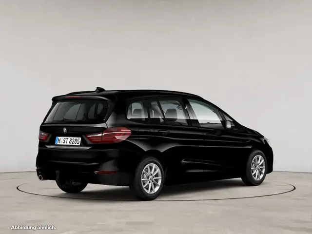 BMW 2 Series view 2