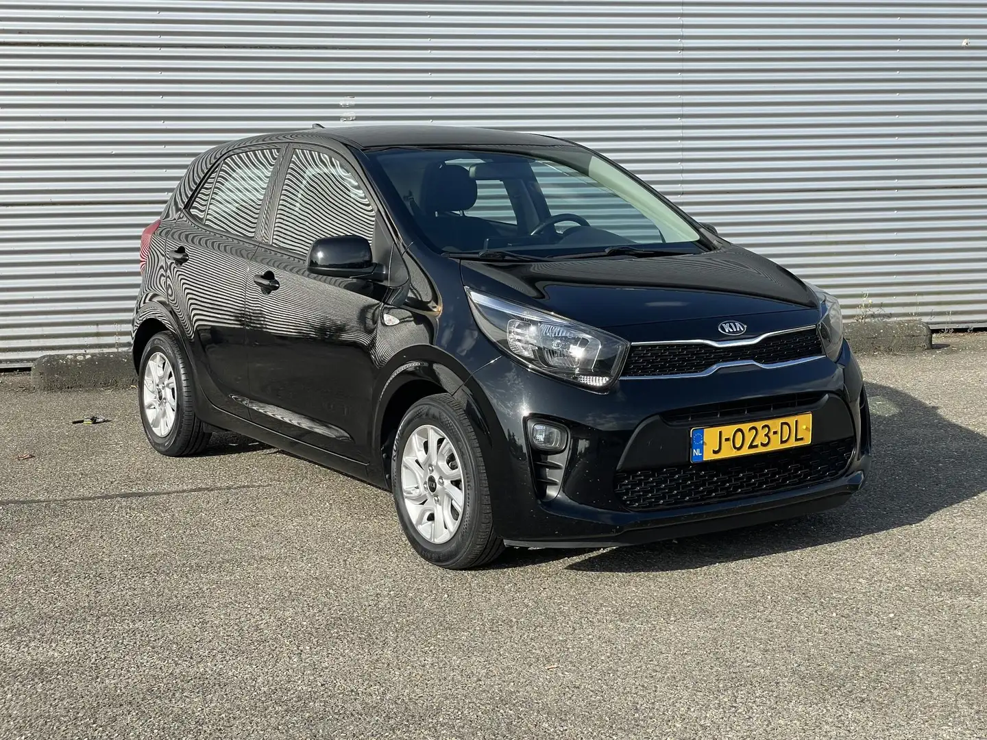 Kia Picanto 1.0 MPi DynamicPlusLine|Camera|Carplay Zwart - 2