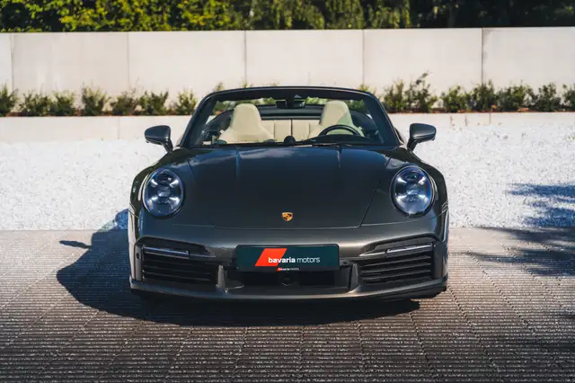 Porsche 992 view 2