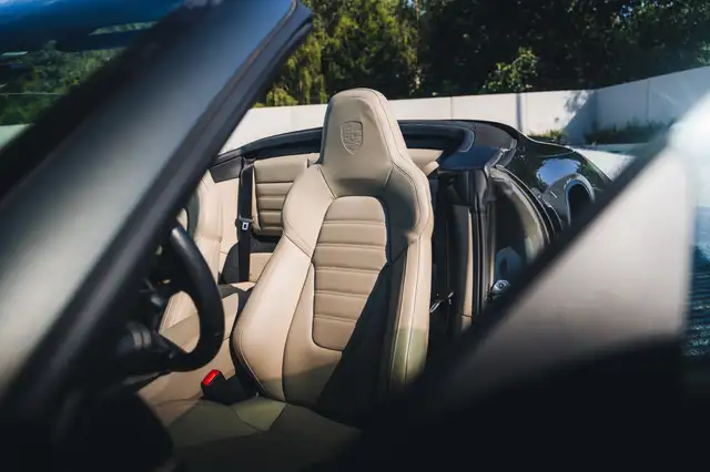 Porsche 992 view 12