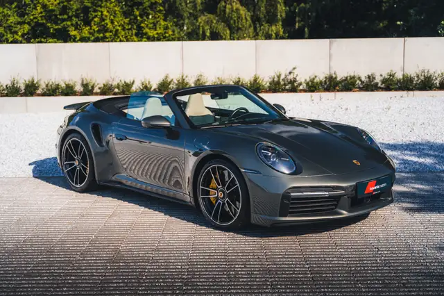 Porsche 992 main image