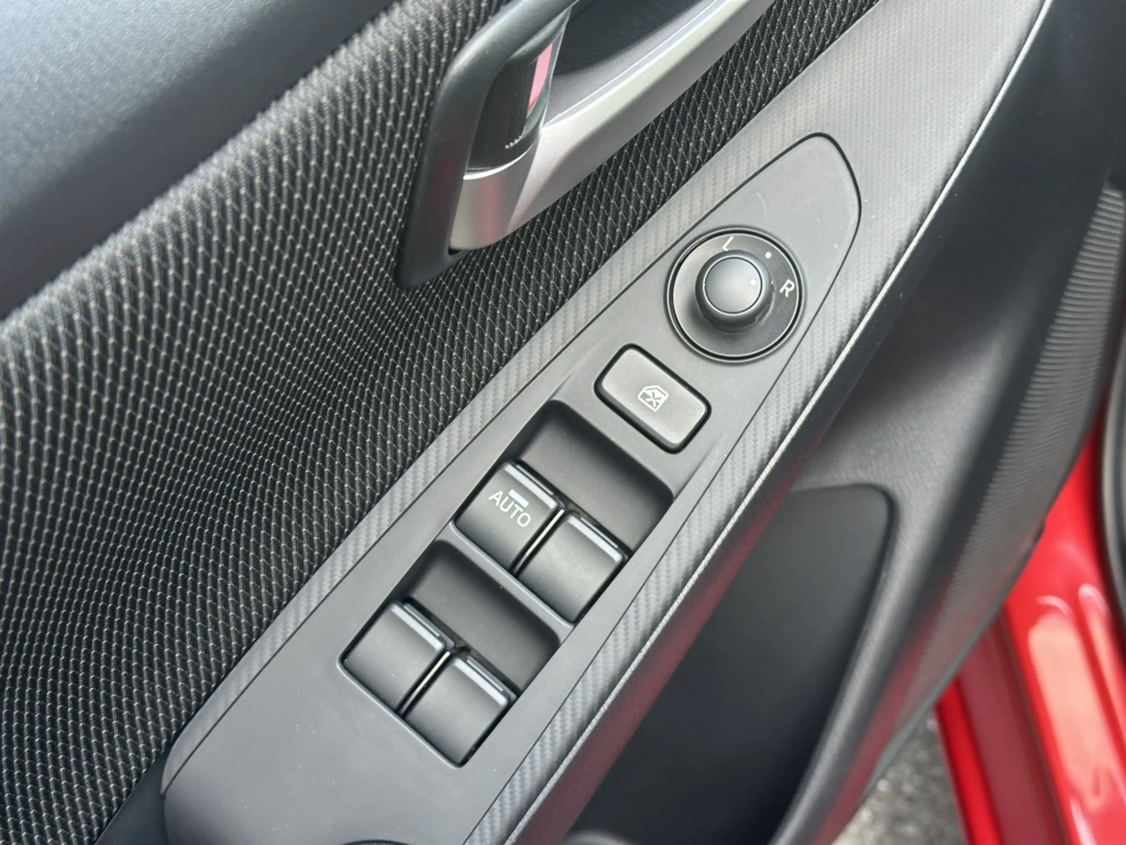 Mazda 2 1.5 Skyactiv-G Style Selected — photo 23