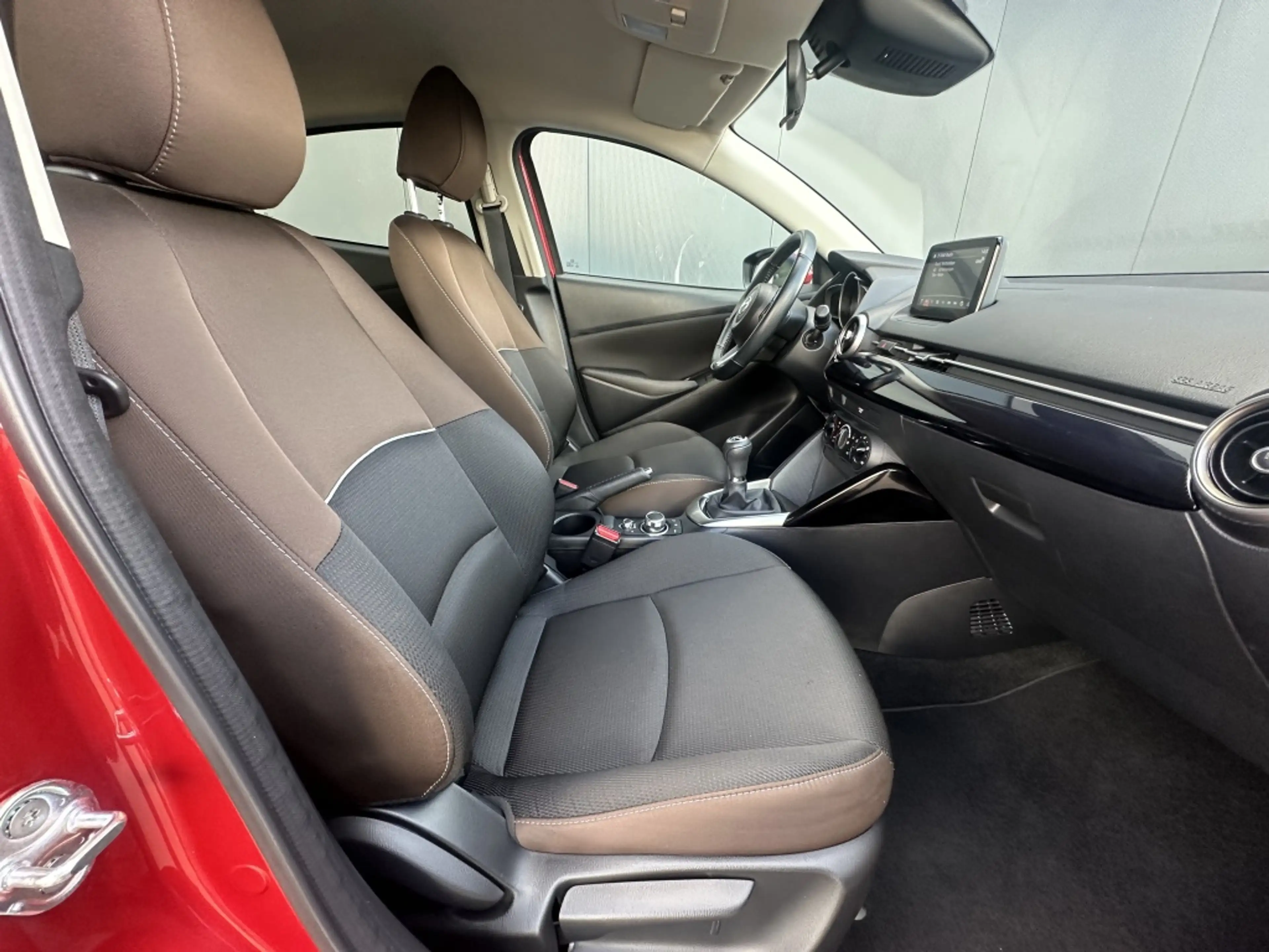 Mazda 2 1.5 Skyactiv-G Style Selected — photo 16