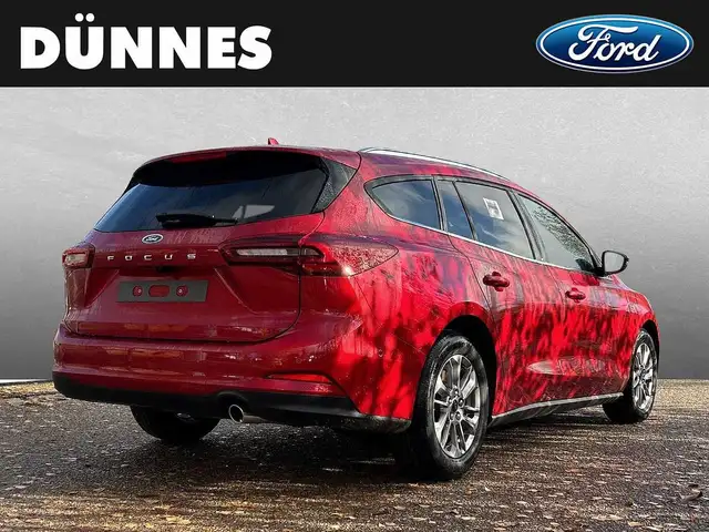 Ford Focus view 2