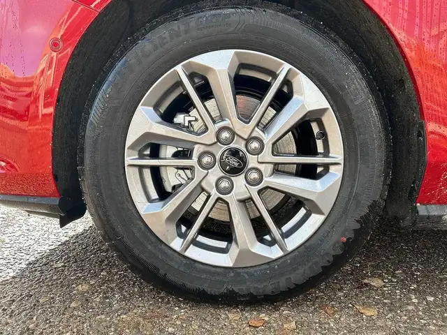 Ford Focus view 9