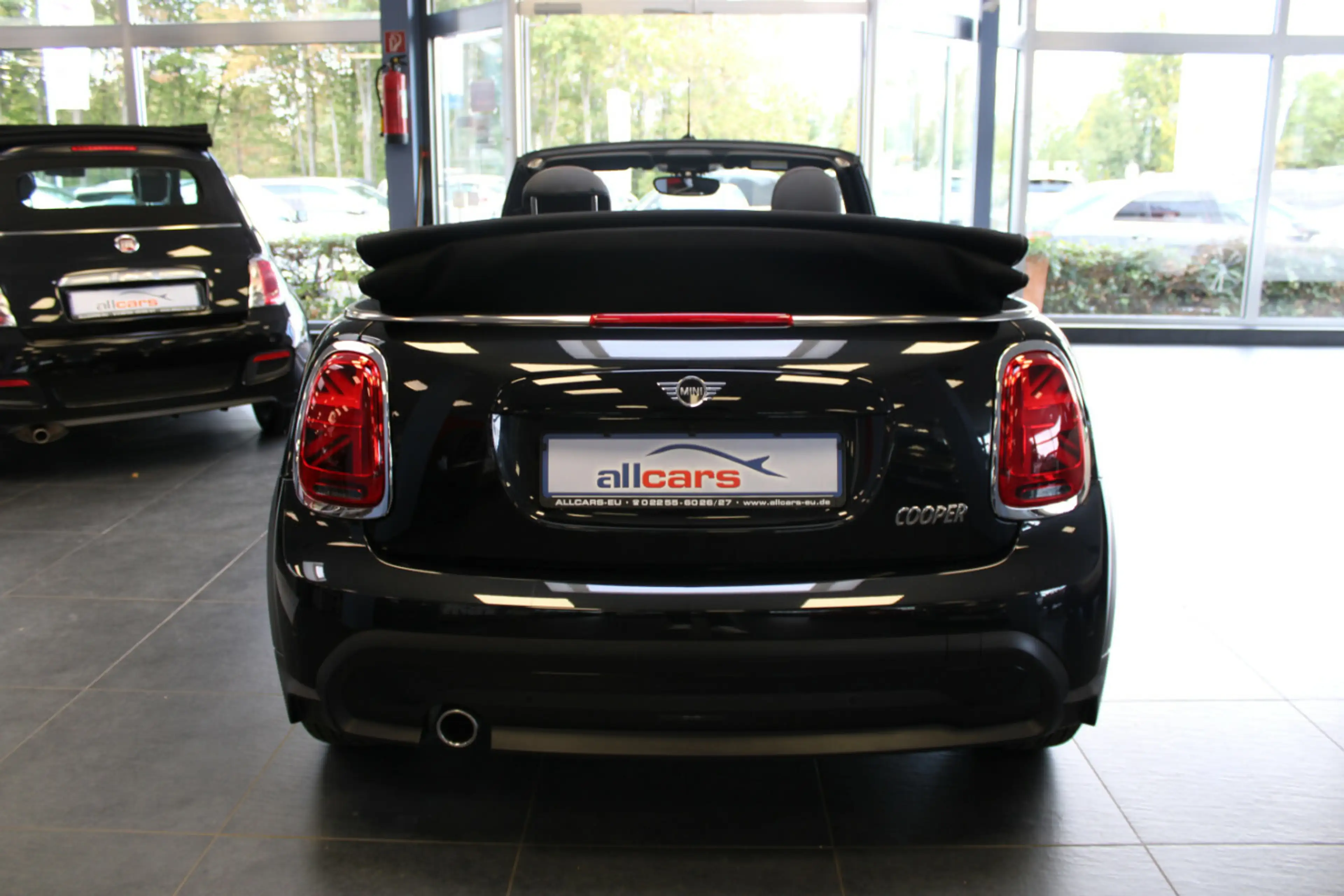 MINI Cooper Cabrio Aut. Essential Trim — photo 5