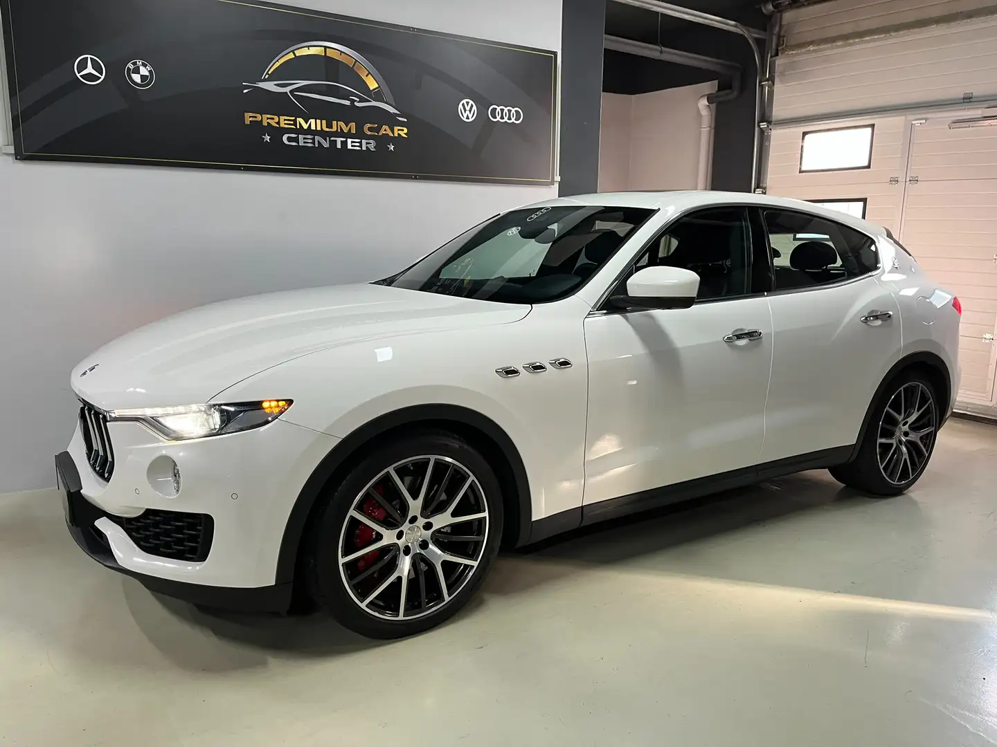 Maserati Levante S 3.0i V6 Bi-Turbo 430 CV Q4 - BVA 8 Wit - 1