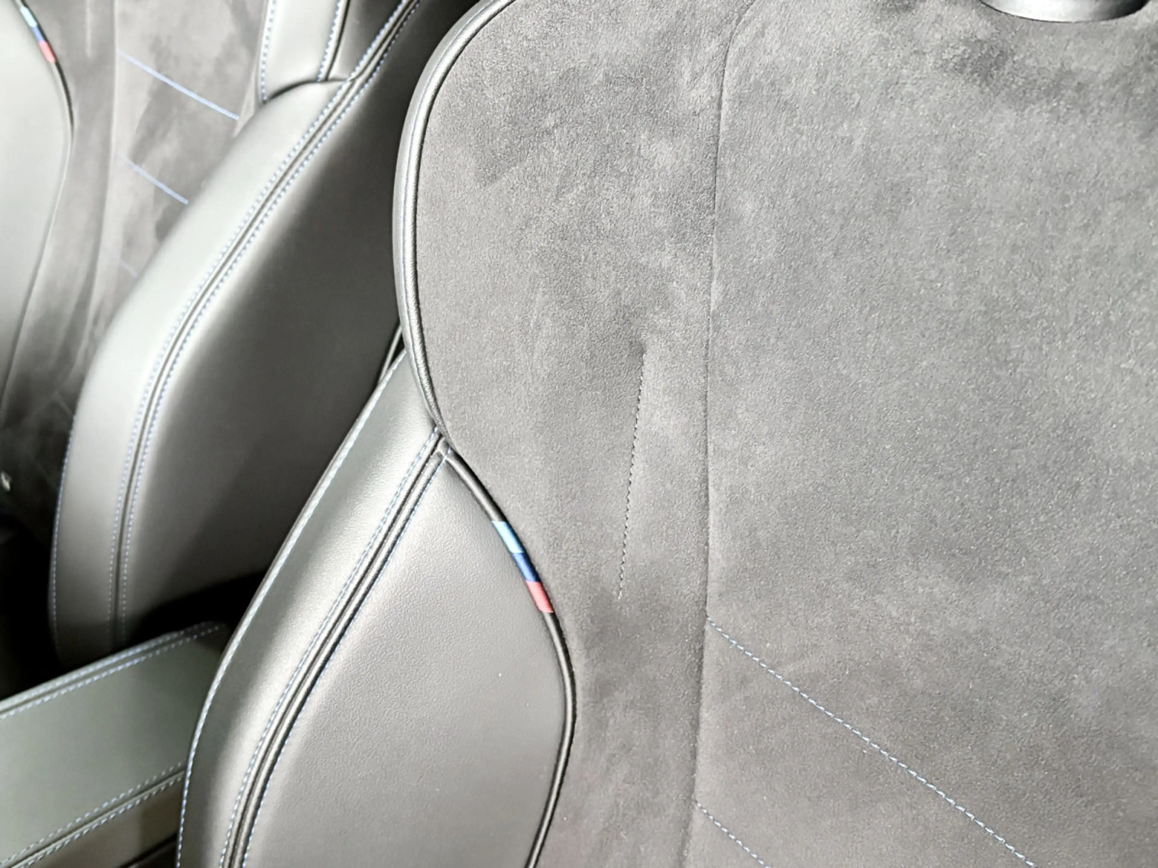 BMW iX1 BEV 67KWH XDRIVE30 (200KW) 4WD AUTO M-Sport — photo 8