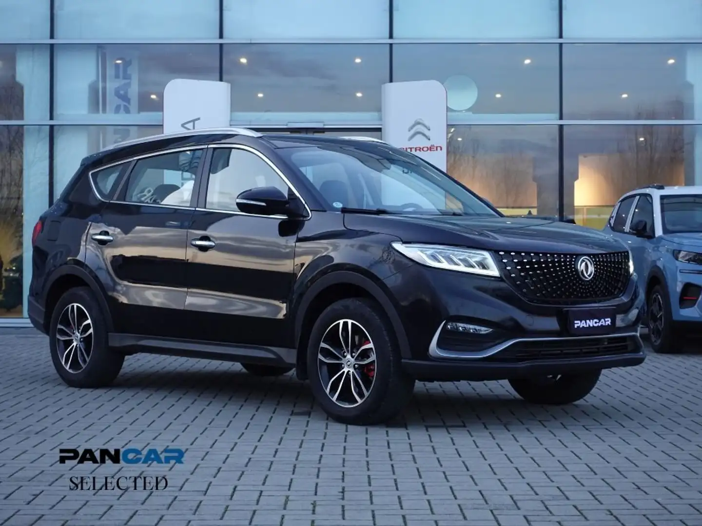 DFSK Glory 580 1.5 turbo auto 7posti GPL GARANZIA 10/2029 Nero - 1