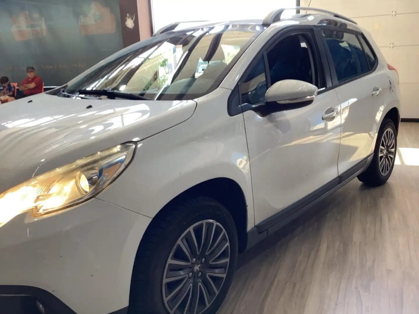 Peugeot 2008 1.2 VTI PureTech Active Blanco - 2