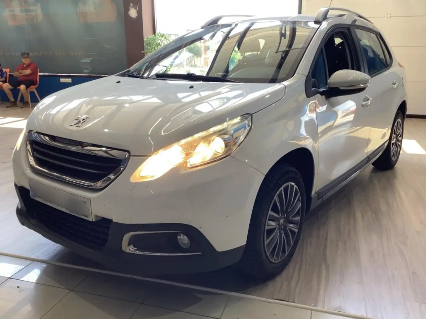 Peugeot 2008 1.2 VTI PureTech Active Blanco - 1