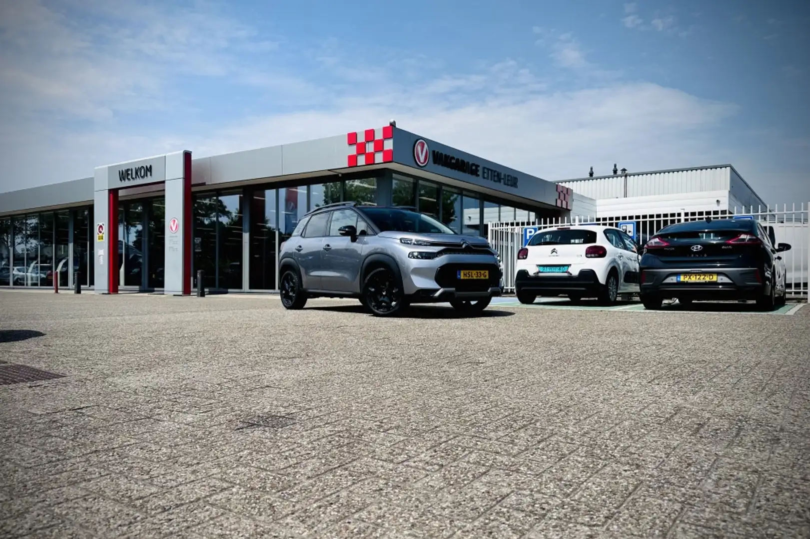 Citroen C3 Aircross 1.2 130PK S&S Max / CAMERA / LED / HUD / APPLE + A Gris - 2