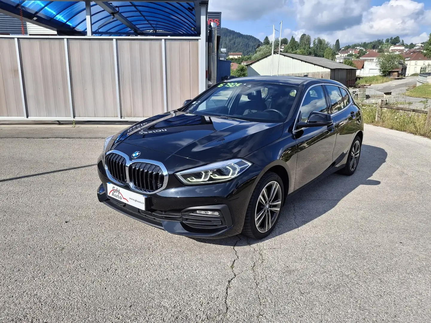 BMW 116 (F40) 116DA 116CH LOUNGE DKG7 Noir - 1