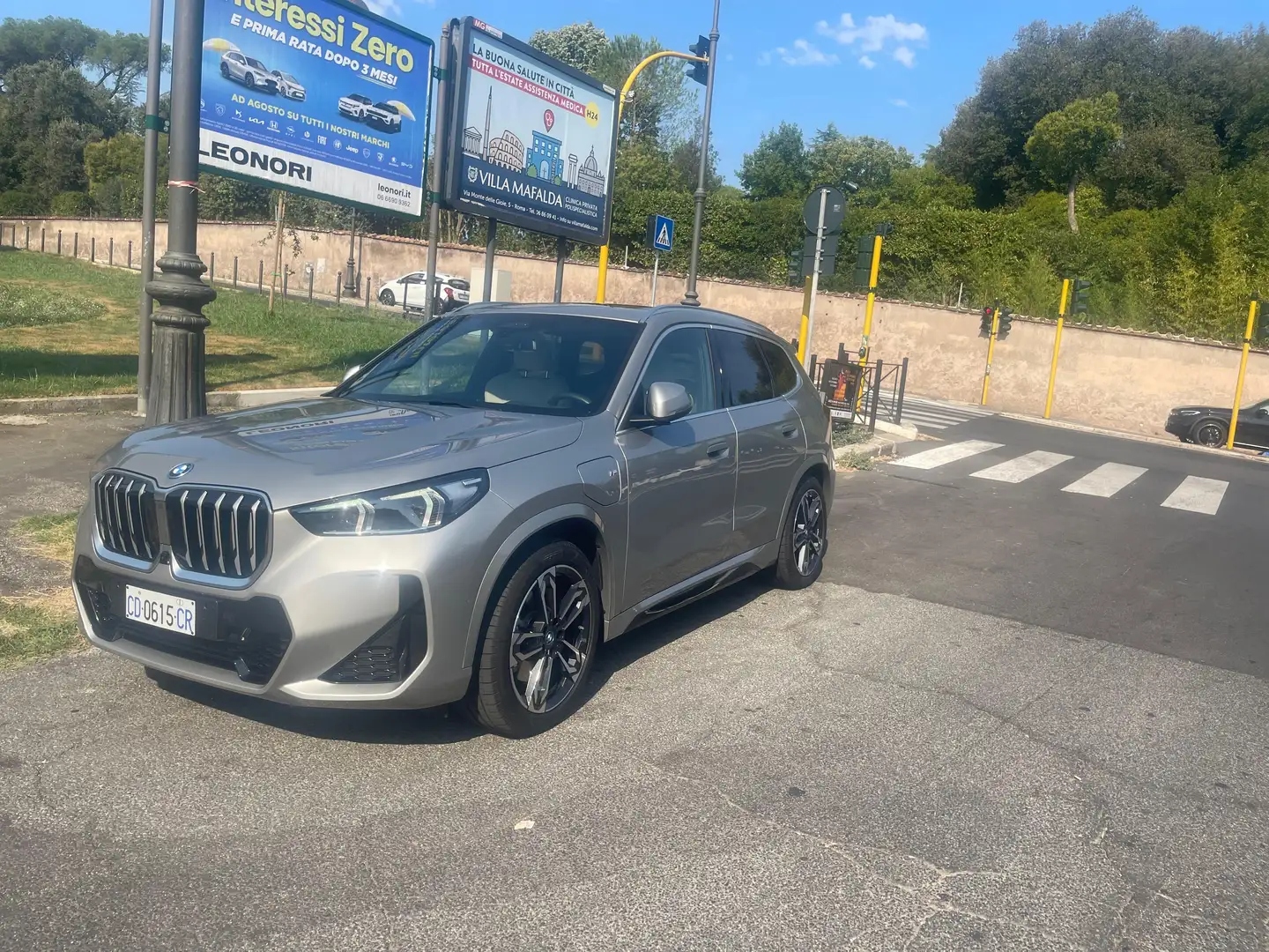 BMW X1 X1 xdrive 30e MSport auto - Brand New Gris - 2