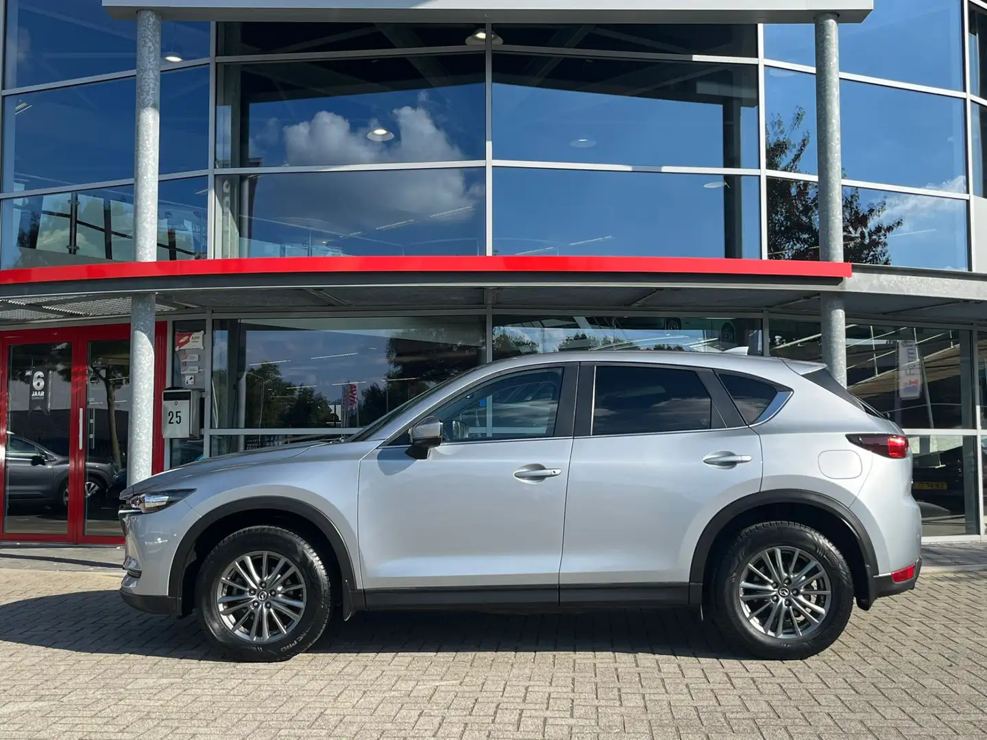 Mazda CX-5 2.0 SkyActiv-G 165 Skylease Automaat | Navigatie | Gris - 2