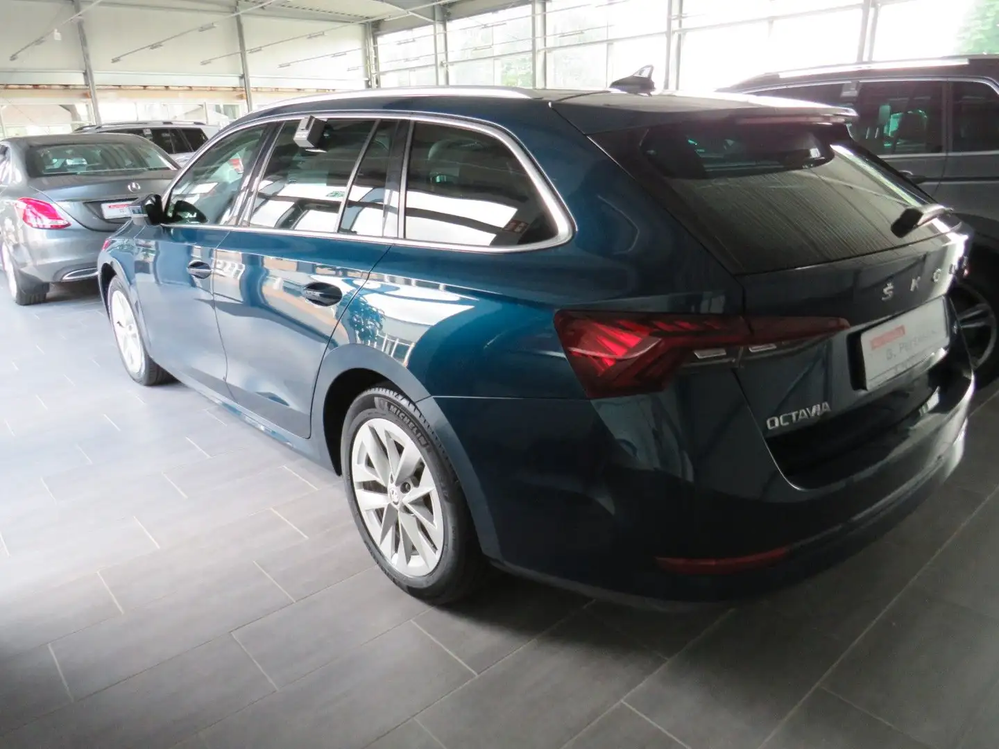 Skoda Octavia Style*Automatik*Keyless*SHZ*ACC*SmartLin Blau - 2