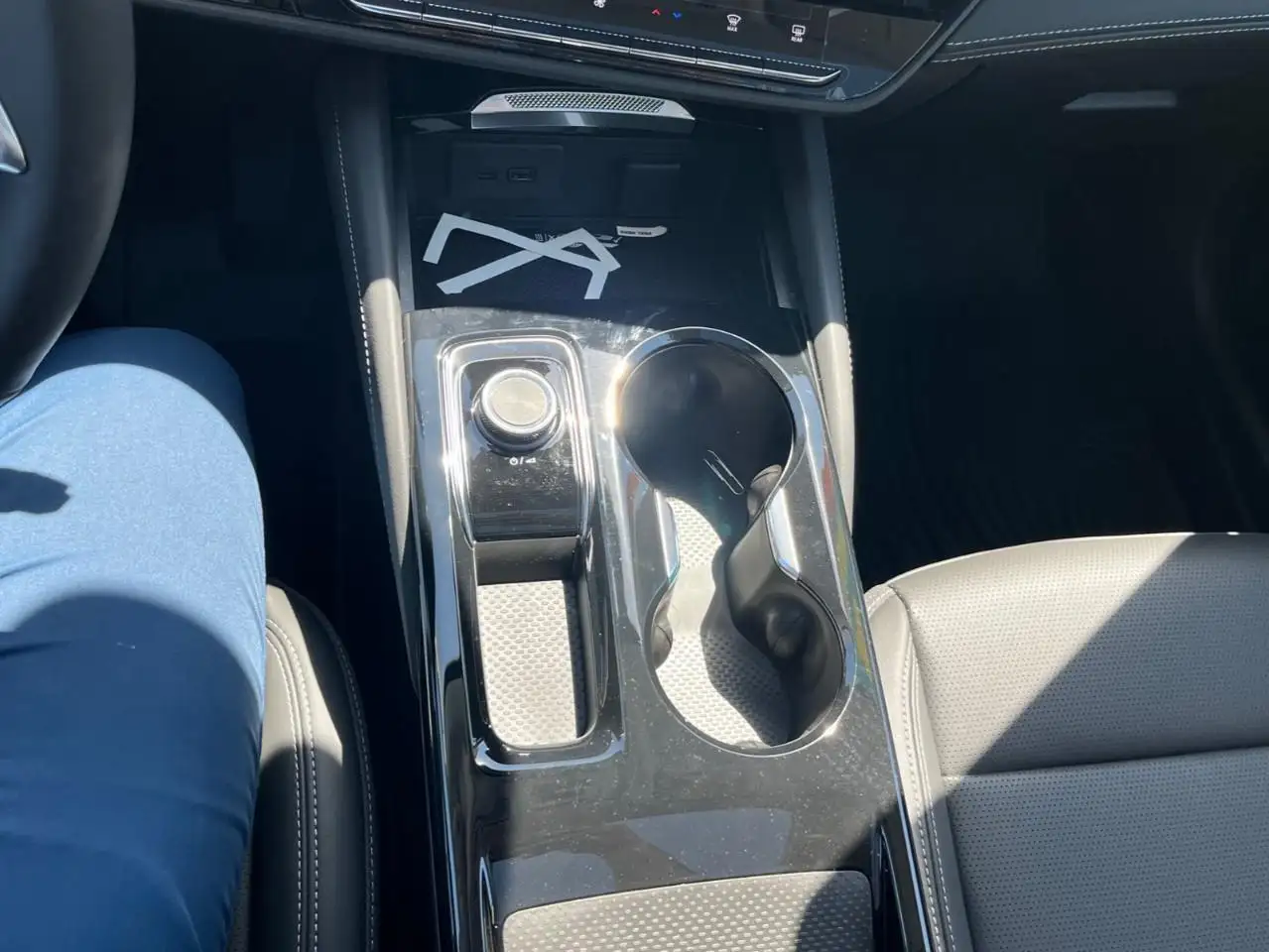 Buick Envision снимка Buick Envision