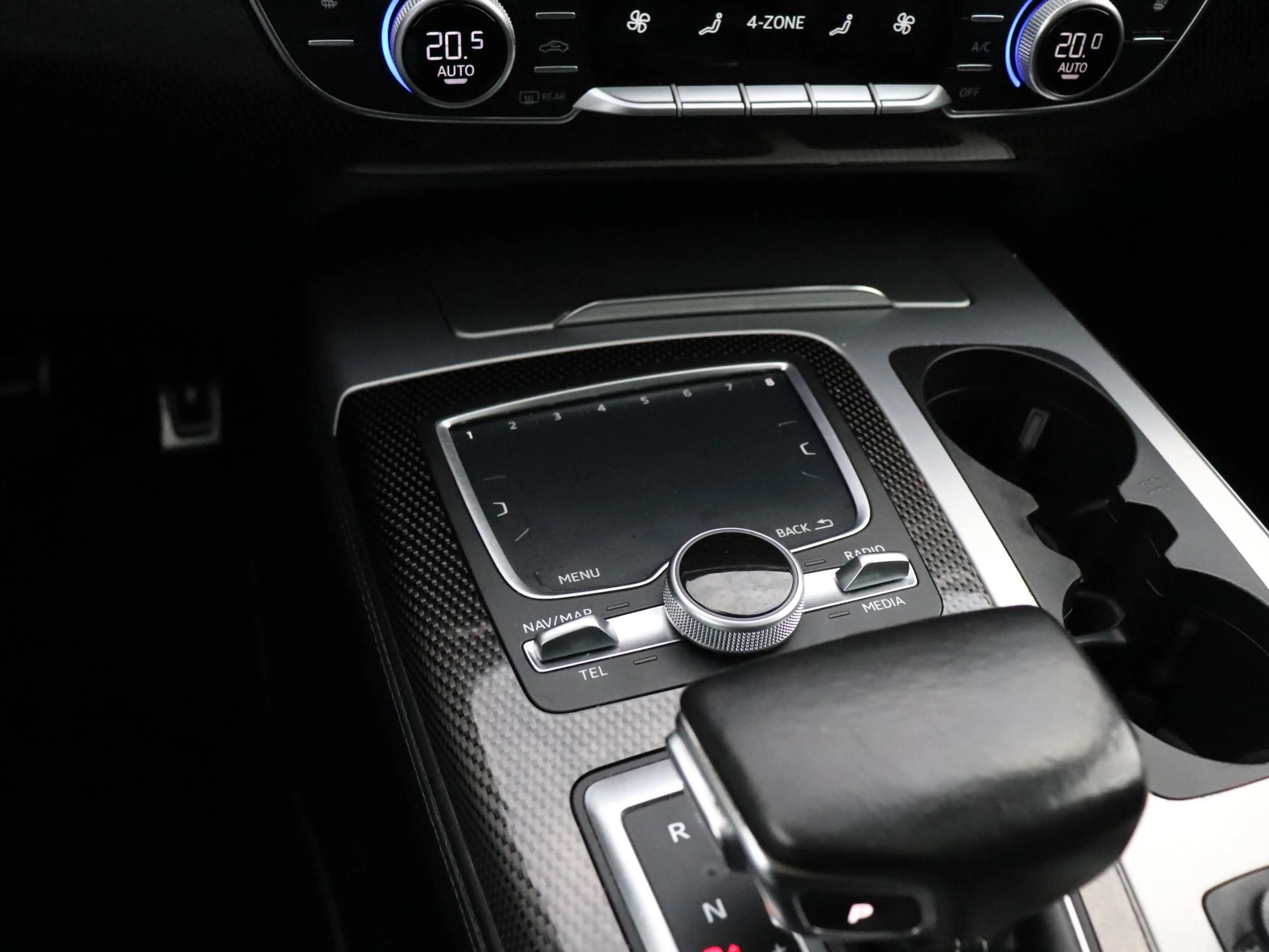 Audi SQ7 4.0 TDI quattro Pro Line + 7p | PANO-DAK | LEDER | — photo 27