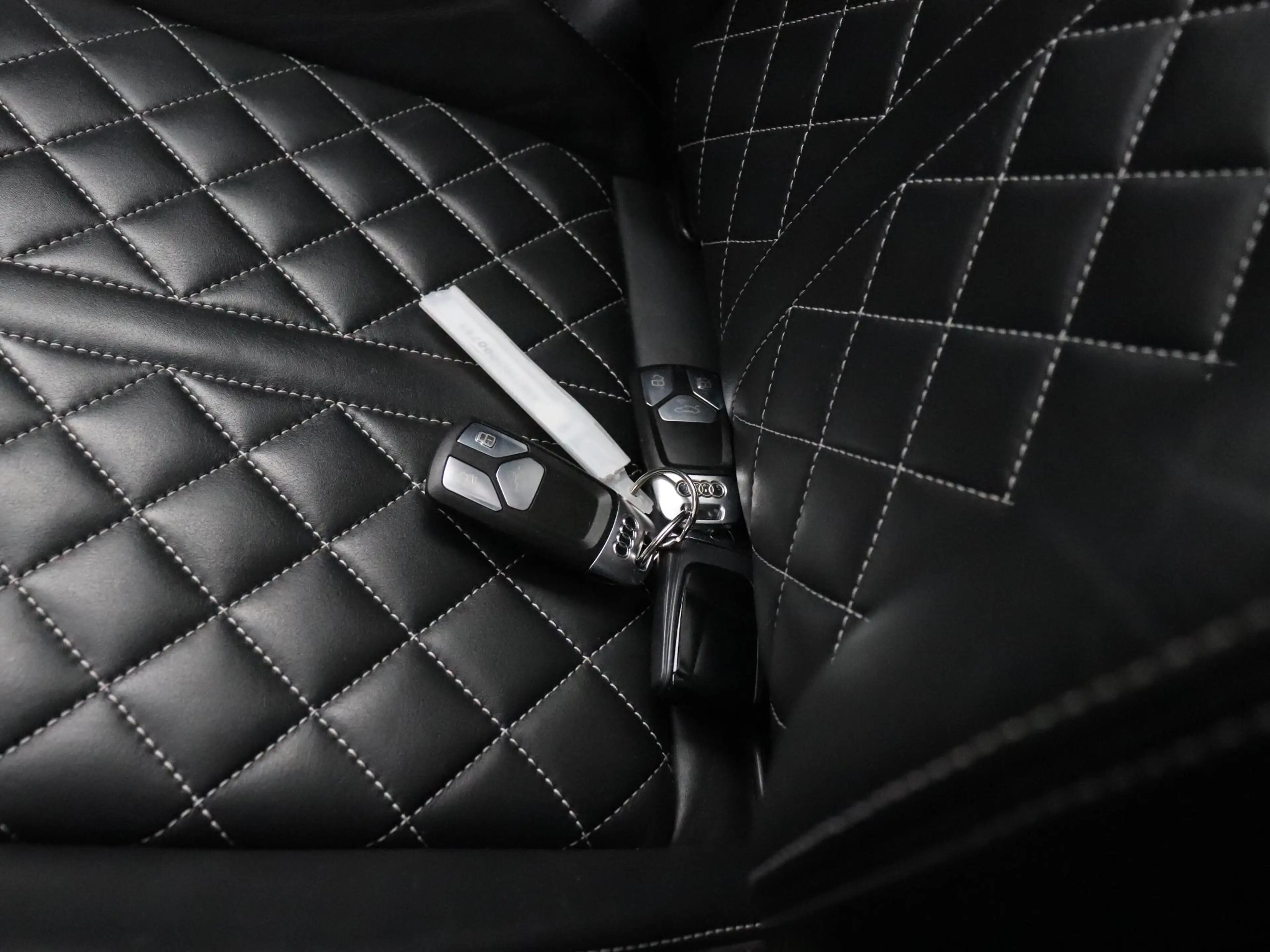 Audi SQ7 4.0 TDI quattro Pro Line + 7p | PANO-DAK | LEDER | — photo 35