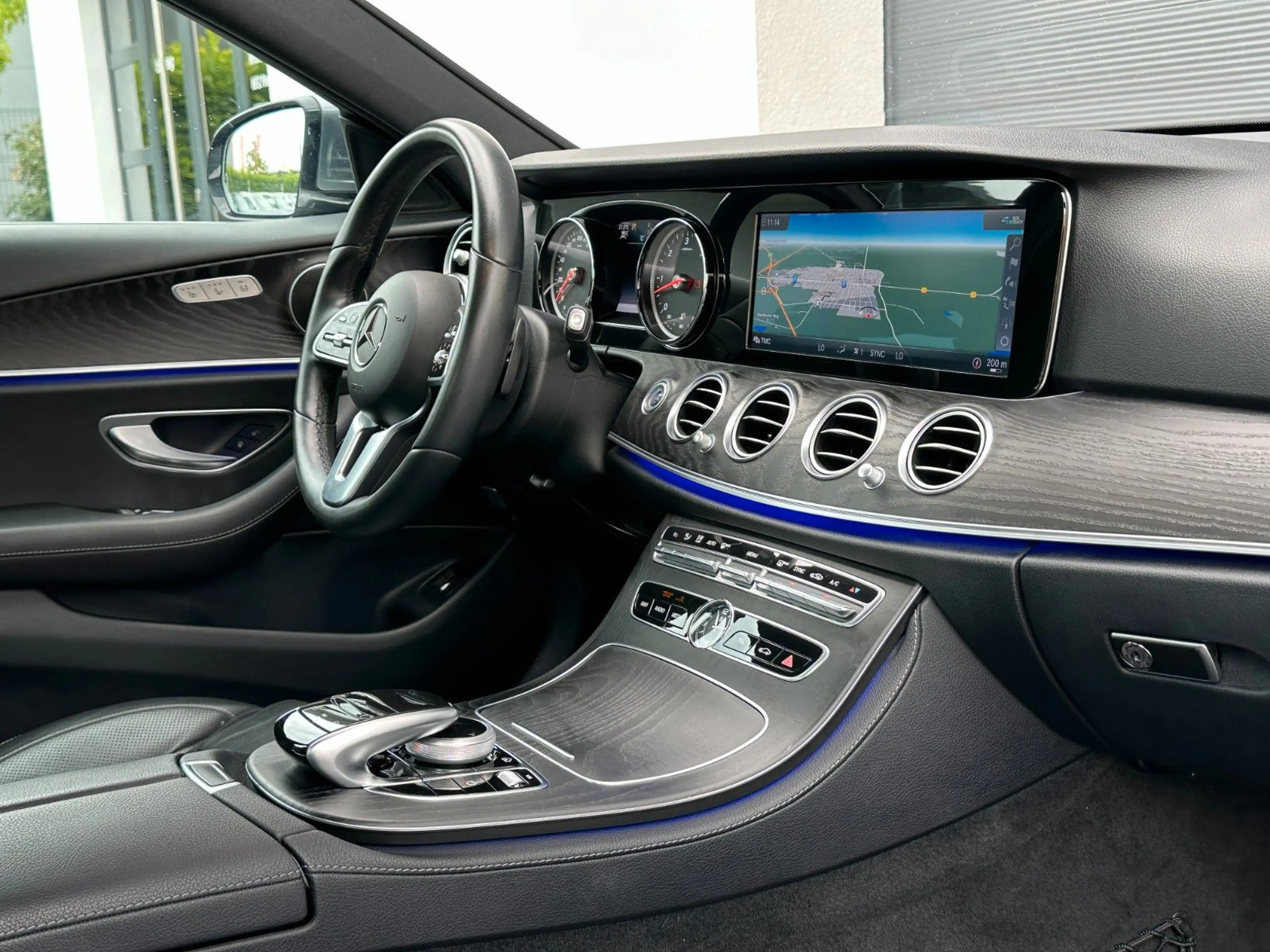 Mercedes-Benz E 400 d 4Matic*EXCLUSIVE*1HD*COMAND*ACC+*KAMERA* — photo 14