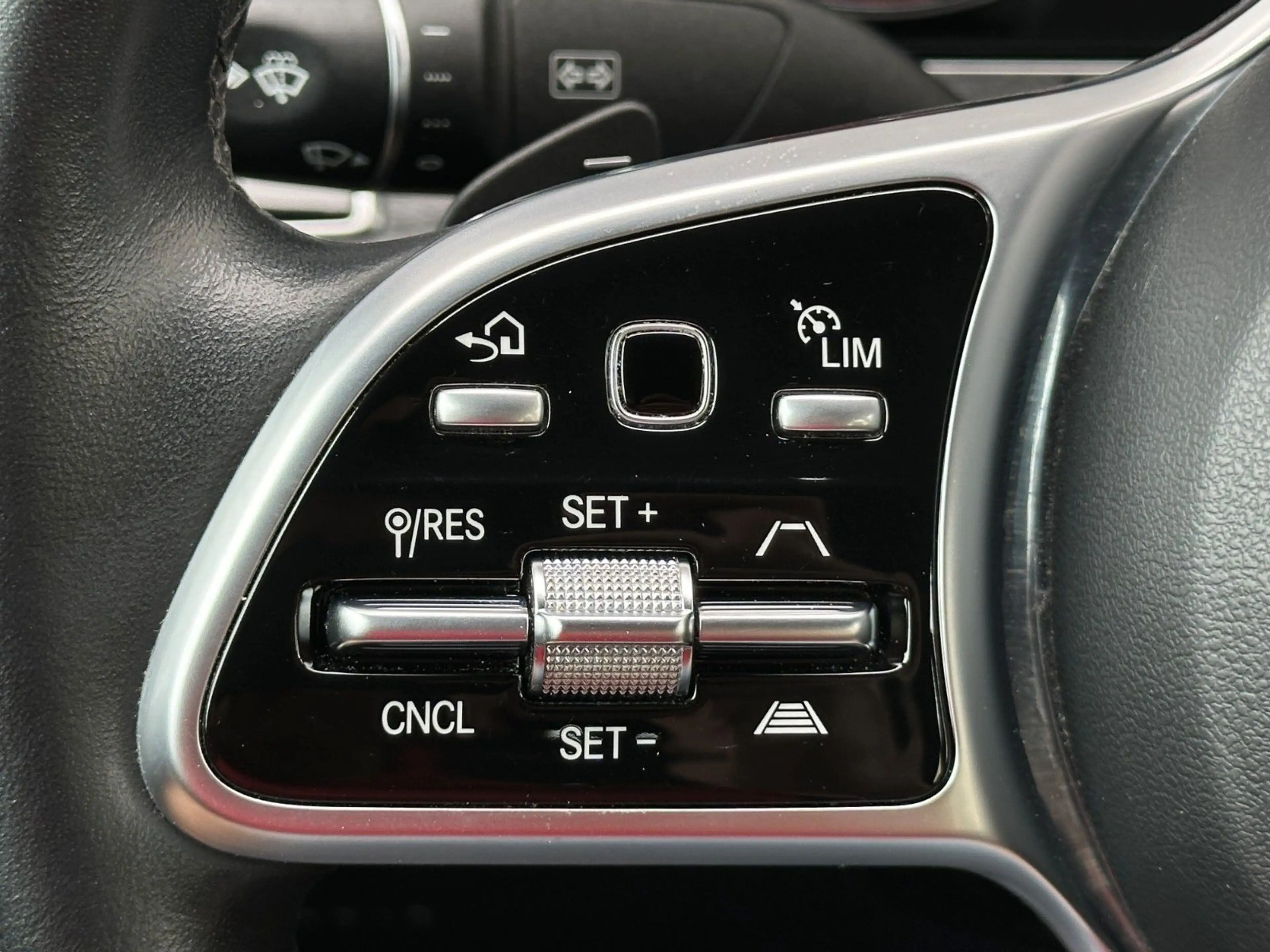 Mercedes-Benz E 400 d 4Matic*EXCLUSIVE*1HD*COMAND*ACC+*KAMERA* — photo 10