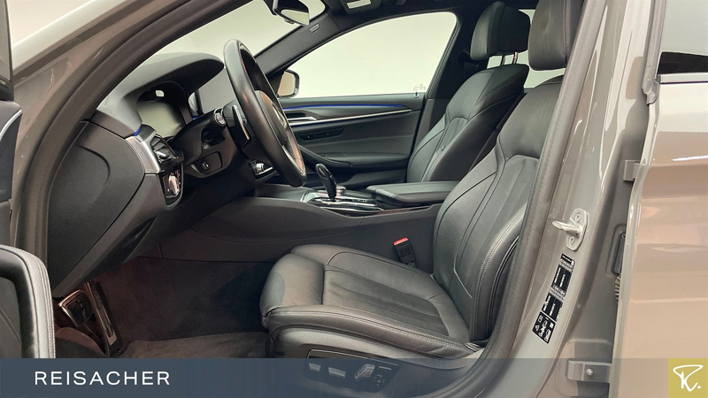 BMW 550 i A xDrive Lim StdHzg,GSD,AHK,DAProf,Leder,A — photo 4