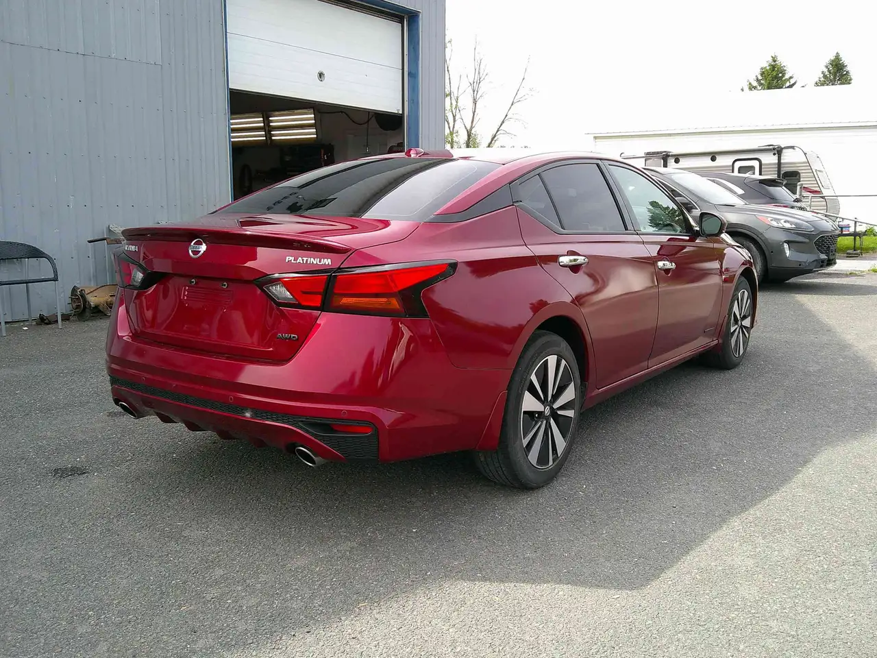 Nissan Altima снимка Nissan Altima